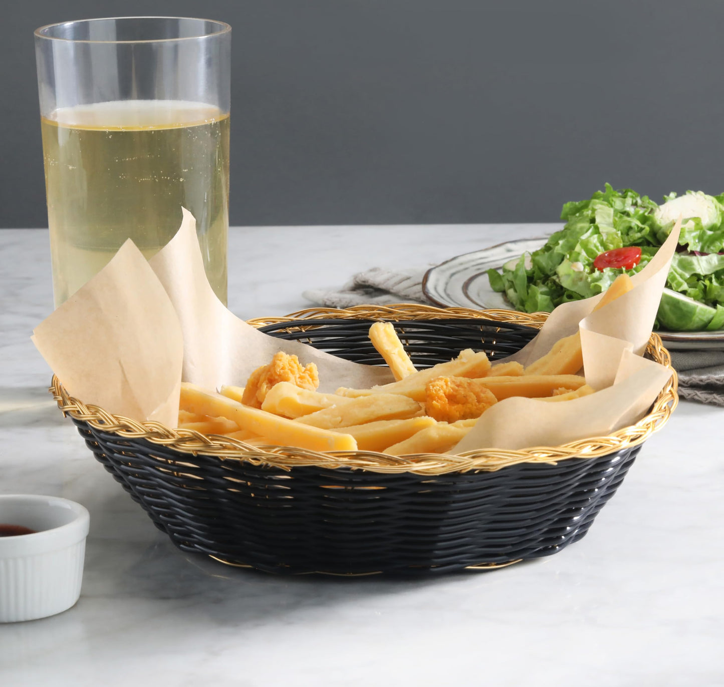 New Star Foodservice 44232 Polypropylene Round Hand Woven Food Basket (Set of 12), 8" x 2.5", Black with Golden Trim
