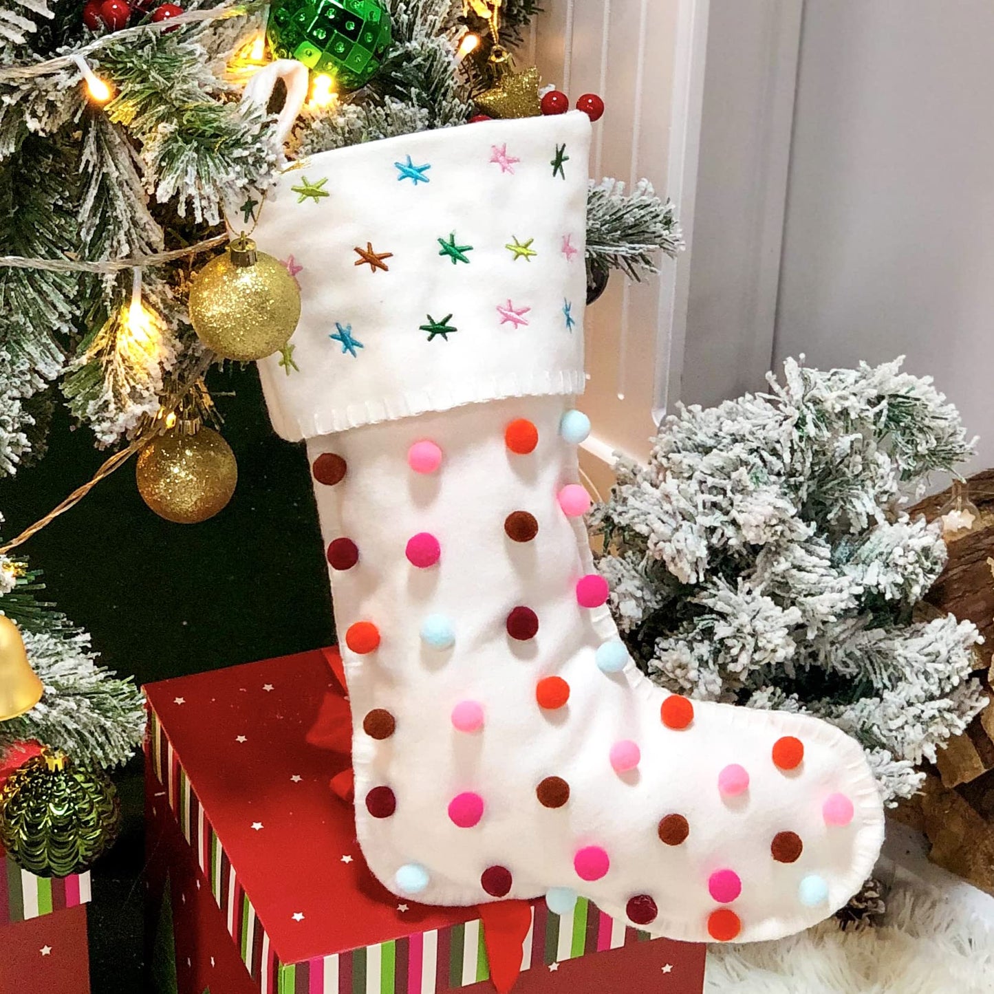 Hopearl Pom Pom Christmas Stocking Kit Boho Style Socks Ultra Soft Holder Ornament Luxury Gifts Bags for Family Xmas Tree Party Supplies, Cream, 18''