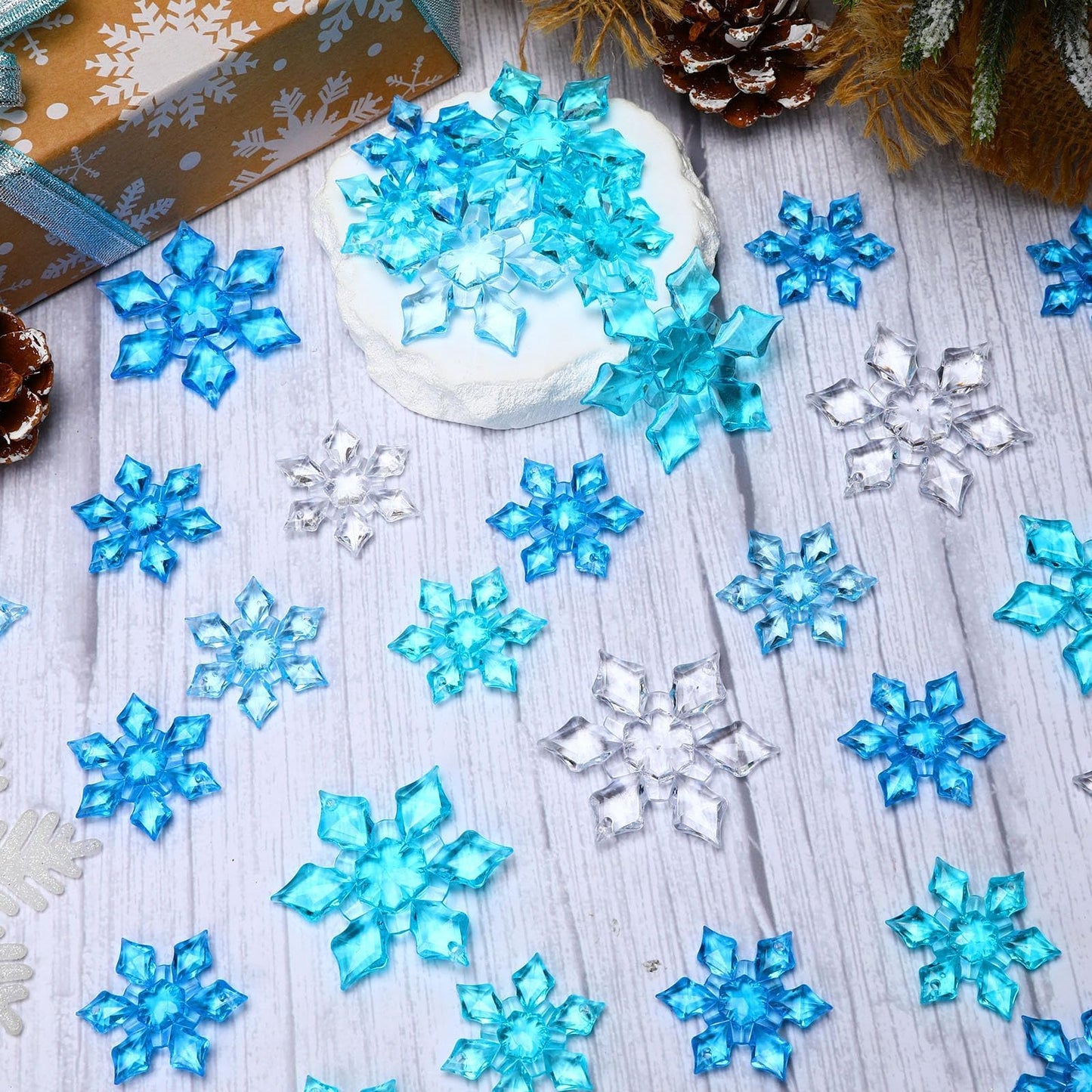 BOARDFEB 60Pcs Christmas Acrylic Snowflake Ornaments, Winter 3D Translucent Hanging Ornaments for Xmas Tree Crystal Snowflake Pendants with Rope for Holiday Party DIY Decor (Blue 43mm/63mm)