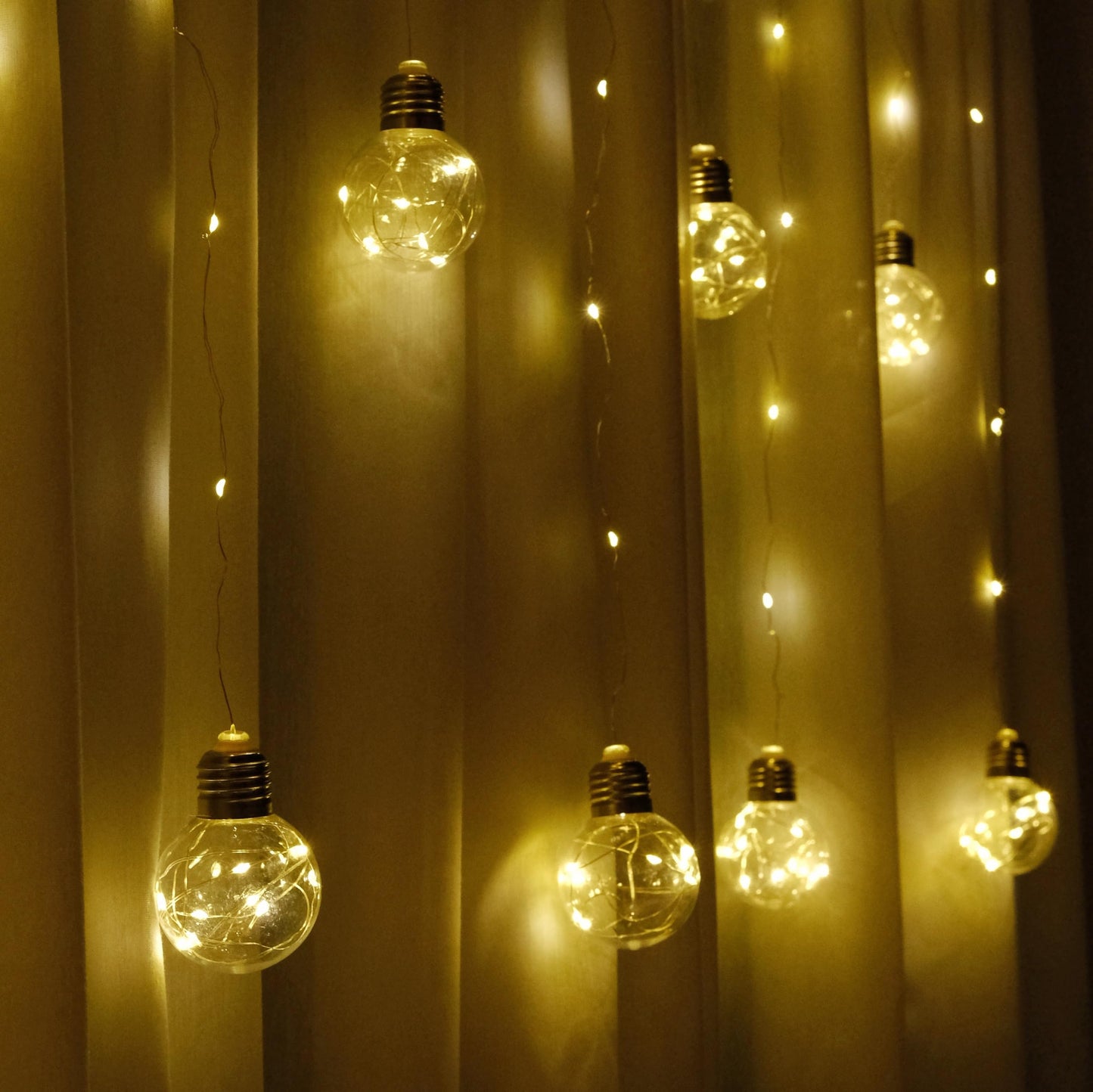 Decorman Wishing Ball Curtain Lights, 8 Modes 200 LED USB Powered Window Curtain String Lights with Remote Globe Twinkle Fairy Firefly Lights for Bedroom Wedding Party Christmas