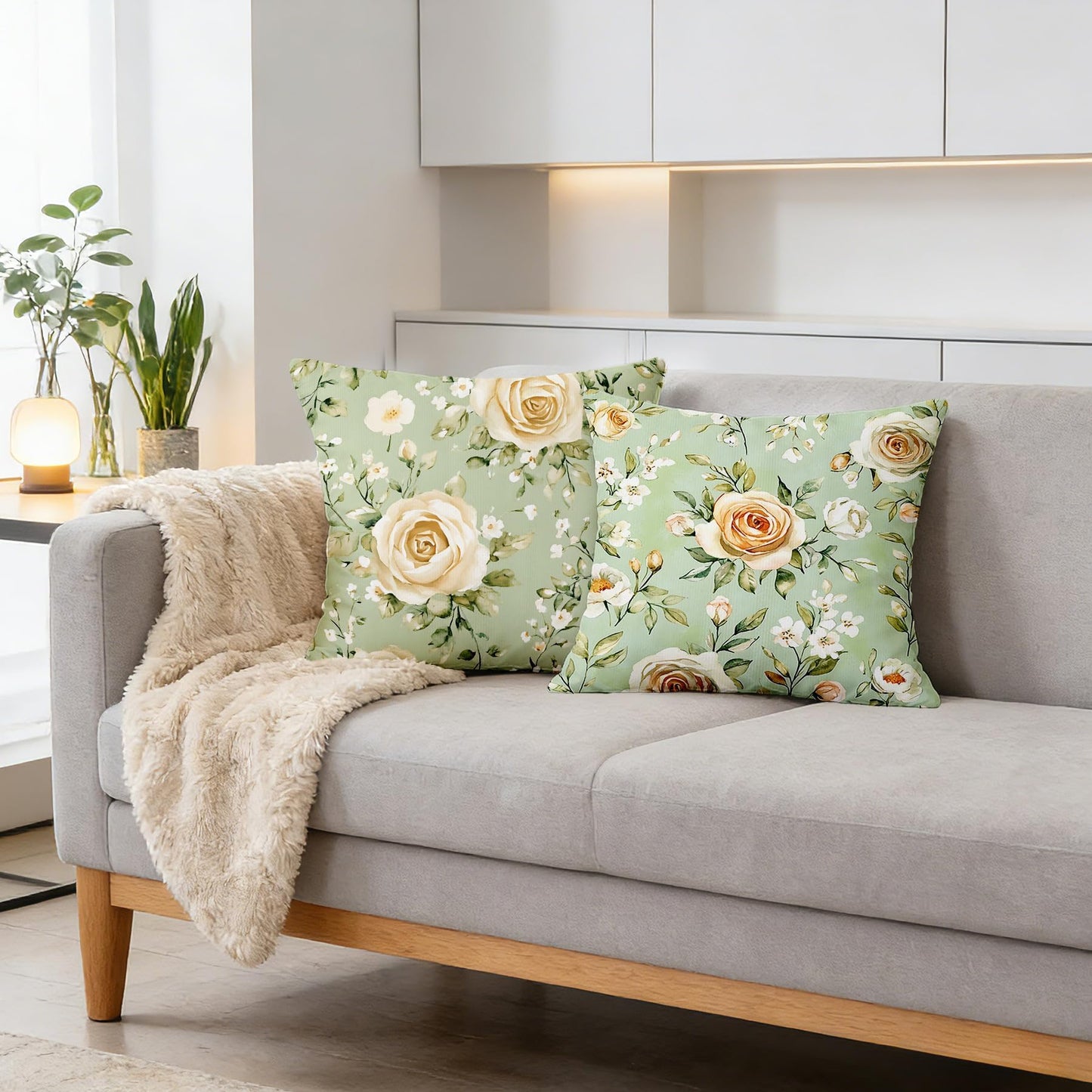 seewan Set of 4 Pillowcases, 18x18 inches Retro-Chic Sofa Pillowcases Home Decor Sofa Cushions Suitable for beds, Sofas, and Living Rooms Soft Square Cushion Covers Short Pile Fabric Pillowcases