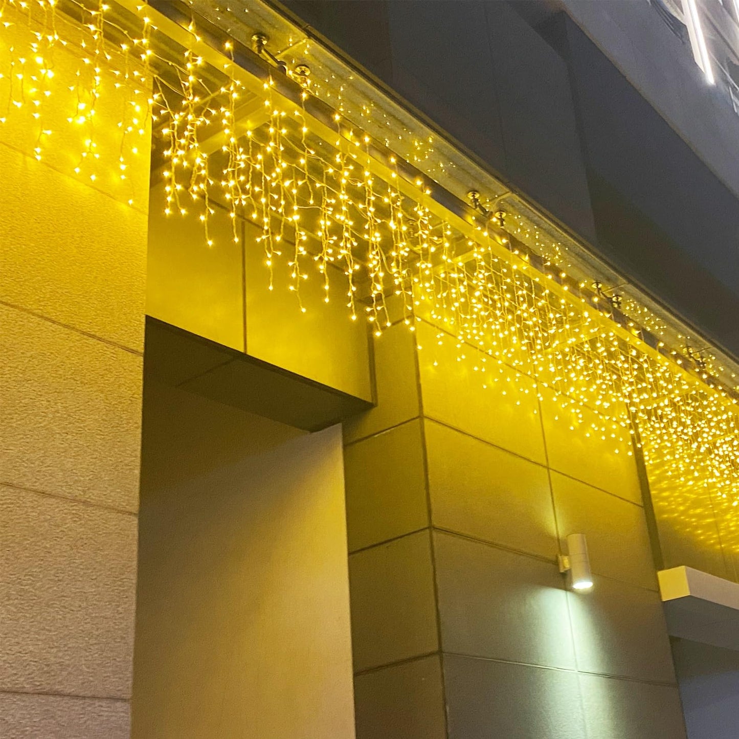GTSYDING 400 LED Icicle Lights Outdoor, 32.8 FT 80 Drops 8 Modes Christmas Twinkle Waterproof Connectable Fairy String Lights for Indoor Party Wedding Balcony Roof Decor, Warm White, 10M
