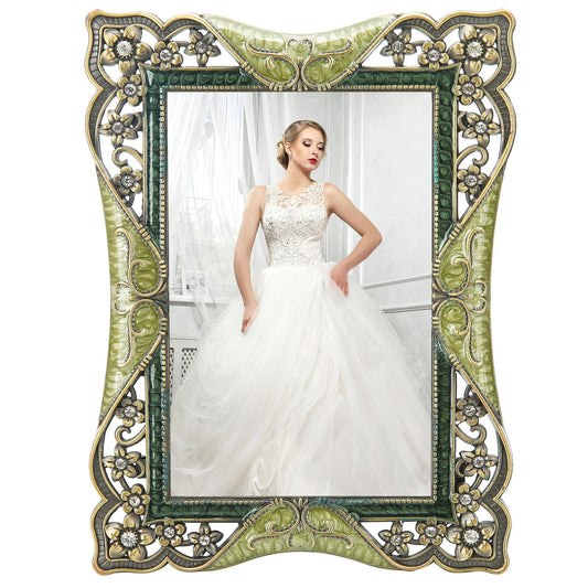 Goutangen 4x6 Vintage Brass Picture Frame Decor Ornate Antique Enamel Photo Frames with Glass Front, Art Decor Tabletop Display, Gifts Ideas for Women, Horizontally & Vertically