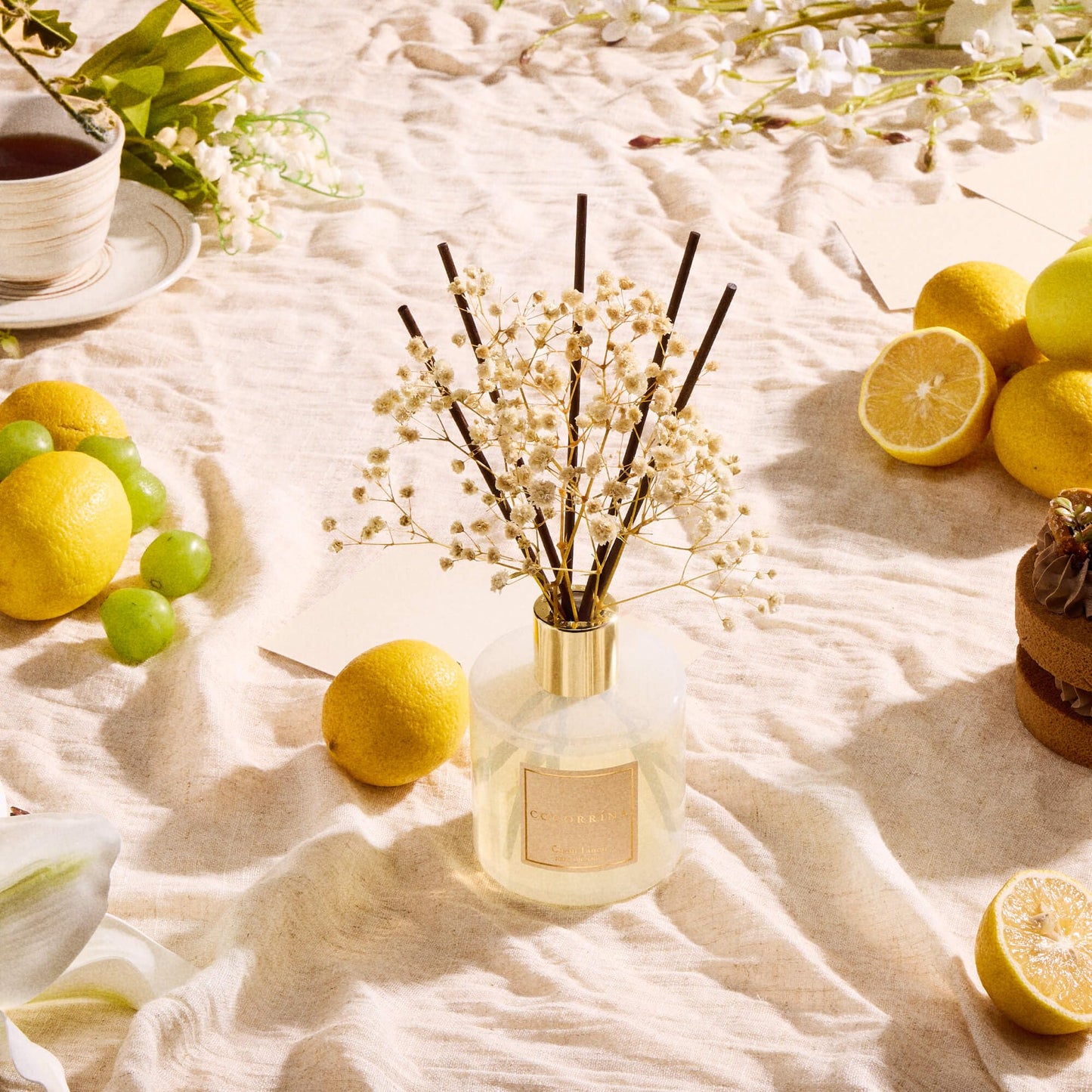 Cocorrína Reed Diffuser Set, Clean Linen 6.7 fl oz Scented Diffuser with Sticks Home Fragrance Reed Diffuser for Bathroom Shelf Decor