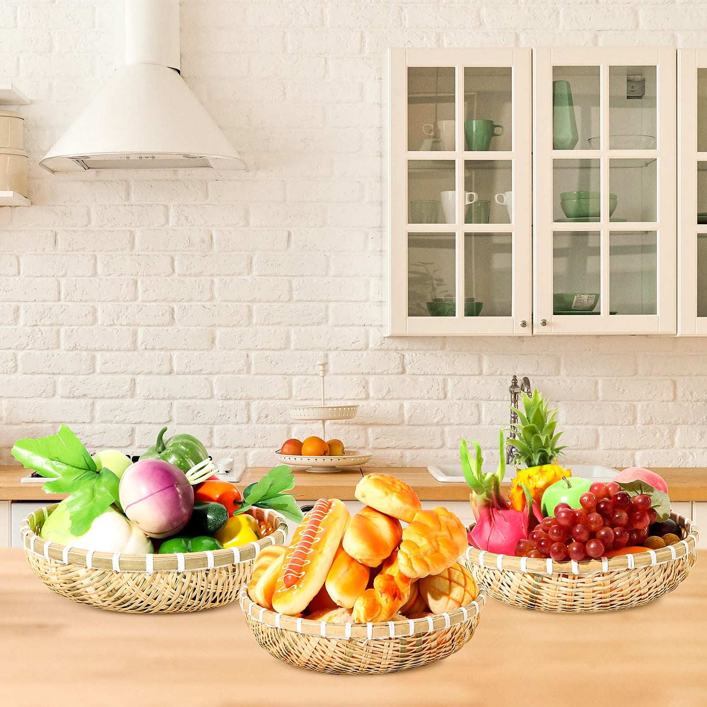 Geelin 5 Pcs Woven Bamboo Bread Basket 5 Size Wall Hanging U Shape Handmade Basket Round Wall Basket Decor for Food Vegetable Serving Kitchen Storage, 9.8 Inch, 11 Inch, 11.8 Inch, 13 Inch,14 Inch