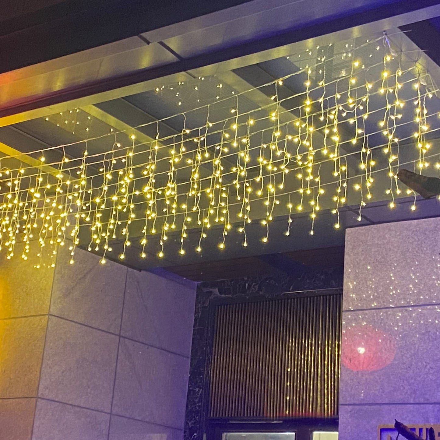 GTSYDING LED Icicle Lights, 13FT 72 LEDs 8 Modes Extendable Fairy Christmas Ceiling Dangling Hanging Twinkle Memory Short Curtain Lights for Party Decorations Outdoor Indoor (Warm White, 4M03)