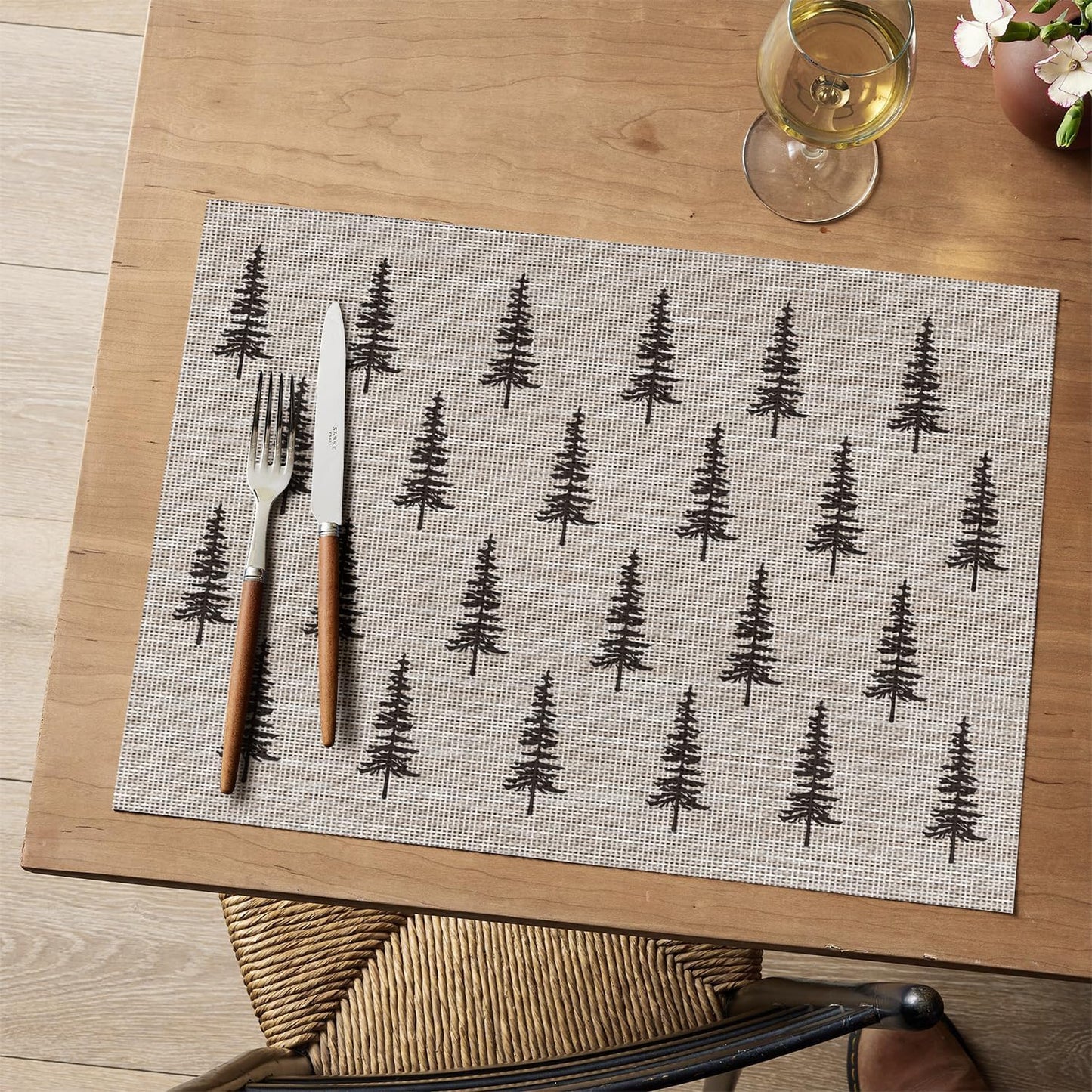 Artoid Mode Xmas Tree Christmas Vinyl Placemats Set of 4, 12x18 Inch Wipeable Winter PVC Woven Table Mats for Party Kitchen Dining Decor