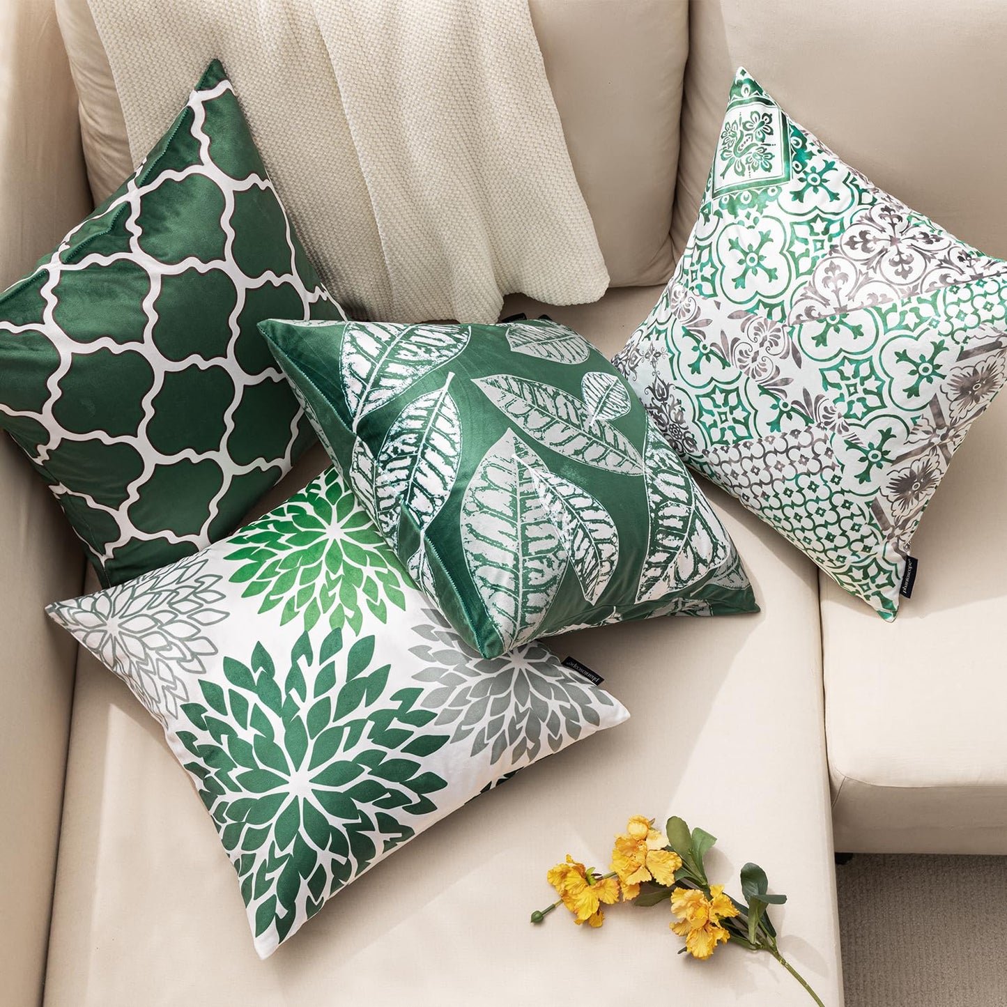 Phantoscope Set of 4 New Living Series Leaf Geometric Throw Decorative Velvet Pillow Cover Cushion Cover, Christmas Green 18 x 18 inches 45 x 45 cm