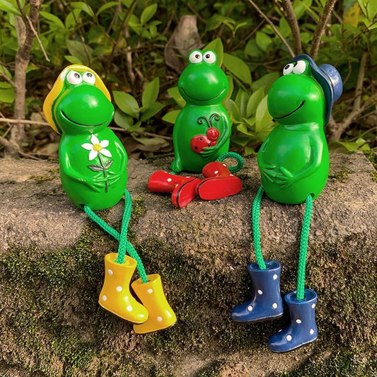 SFCOEABR Cute Frog Garden Decor for Outside, Funny Resin Garden Statues Yard Decoration Outdoor, Unique Frog/Rabbit/Monkeys Art Figurines for Patio Lawn House (Frogs a)