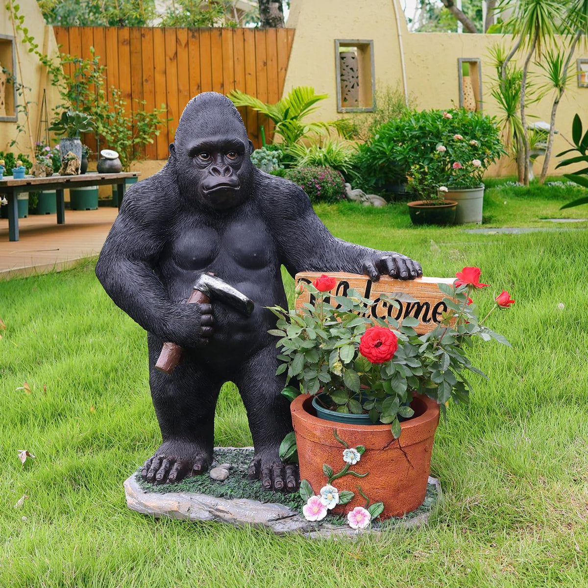 UNOIRNM Unique Statues Planter Gorilla Statue - Gorilla Flower Pot Kingkong Garden Sculptures Animal Landscaping Ornament for Lawn Balcony Yard Garden Patio Decor 28.7 Inch