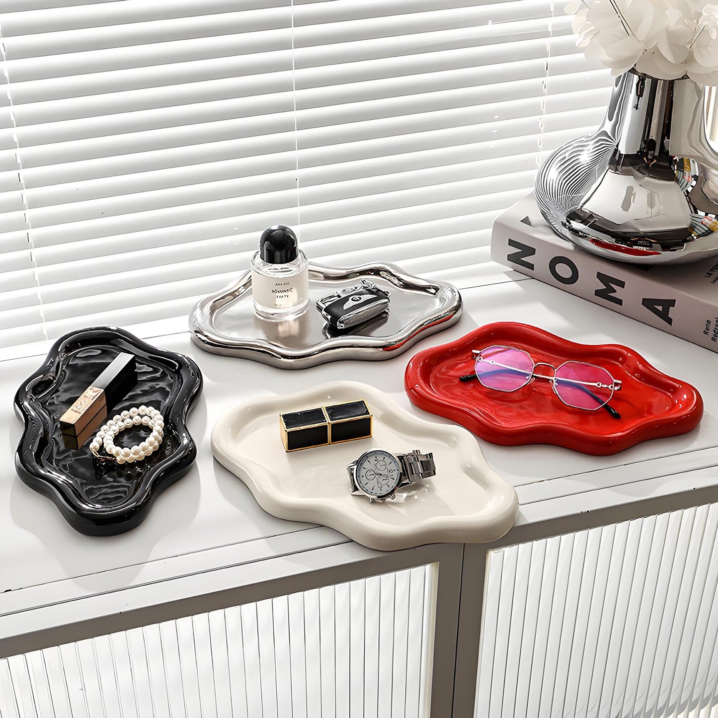 Ceramic Jewellery Dish Trinket Dish Jewelry Tray Cloud Shape Tray Perfume Tray Rings/Earrings/Bracelets/Watch/Keys Tray for Valentine's Day//Mother's Day/Birthday Gift (Black)