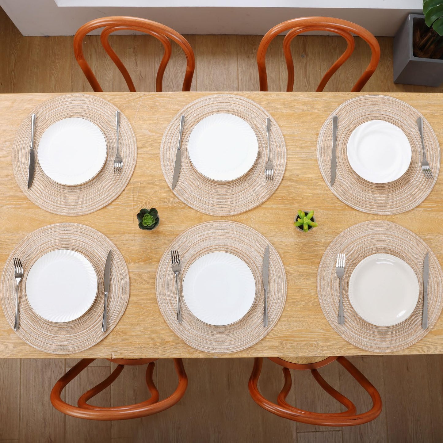 SHACOS Round Placemats Set of 6 Cotton Polyester Braided Place Mats 15 inch Heat Resistant Washable Table Mats for Kitchen Dining Party Natural Table Decor (Beige, 6)