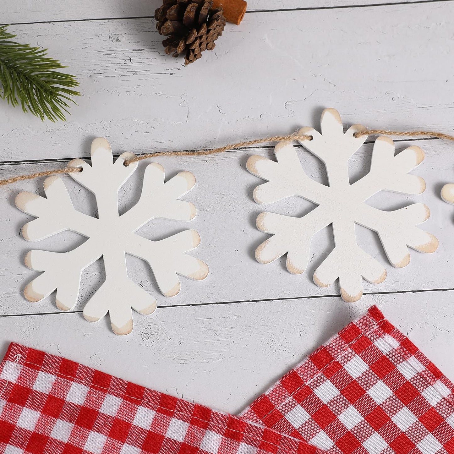 Christmas Decorations- Wooden Snowflake Garland -Rustic Snowflake Xmas Ornaments Banner for Home Party Fireplace Mantle Windows Shelf Wall Decor