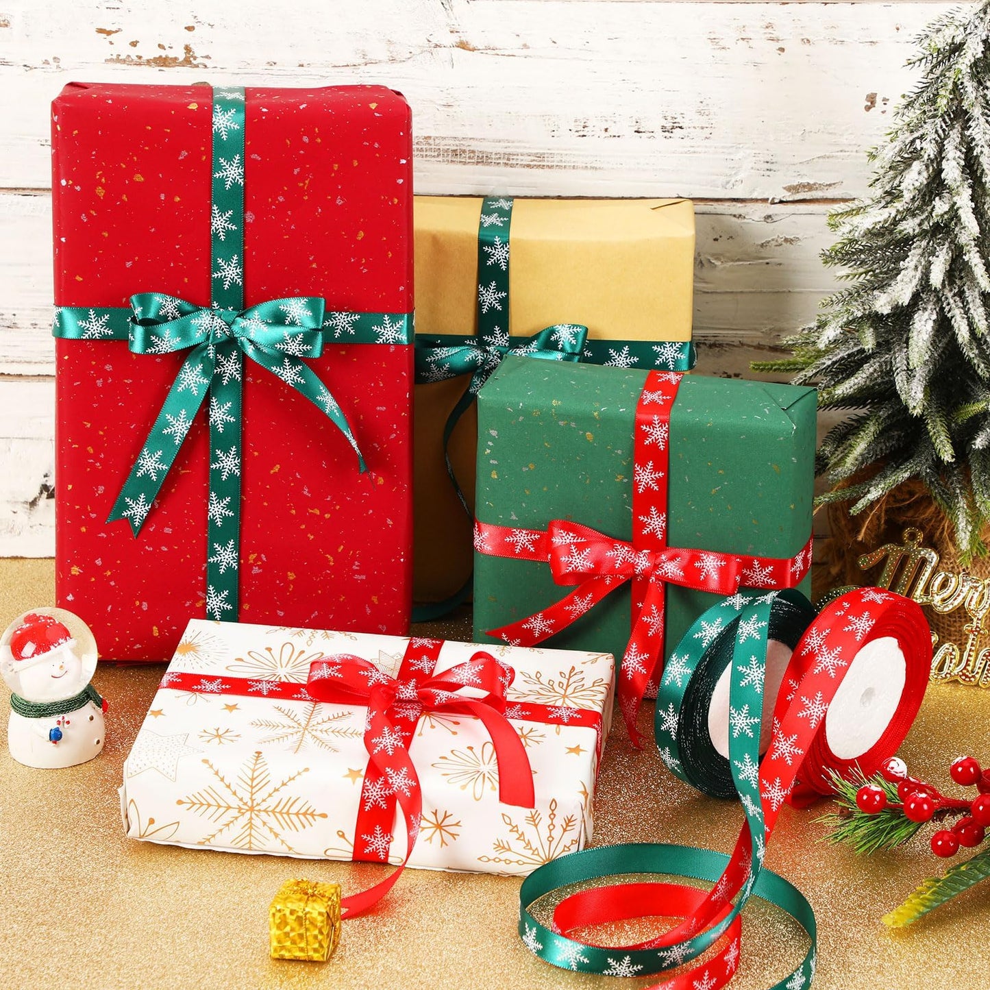 Christmas Ribbons, DECYOOL 4 Rolls 100 Yards Christmas Snowflake Ribbons for Gift Wrapping, 15mm Wide Red and Green Satin Ribbon for Festival Holiday Party Decorations DIY Crafts