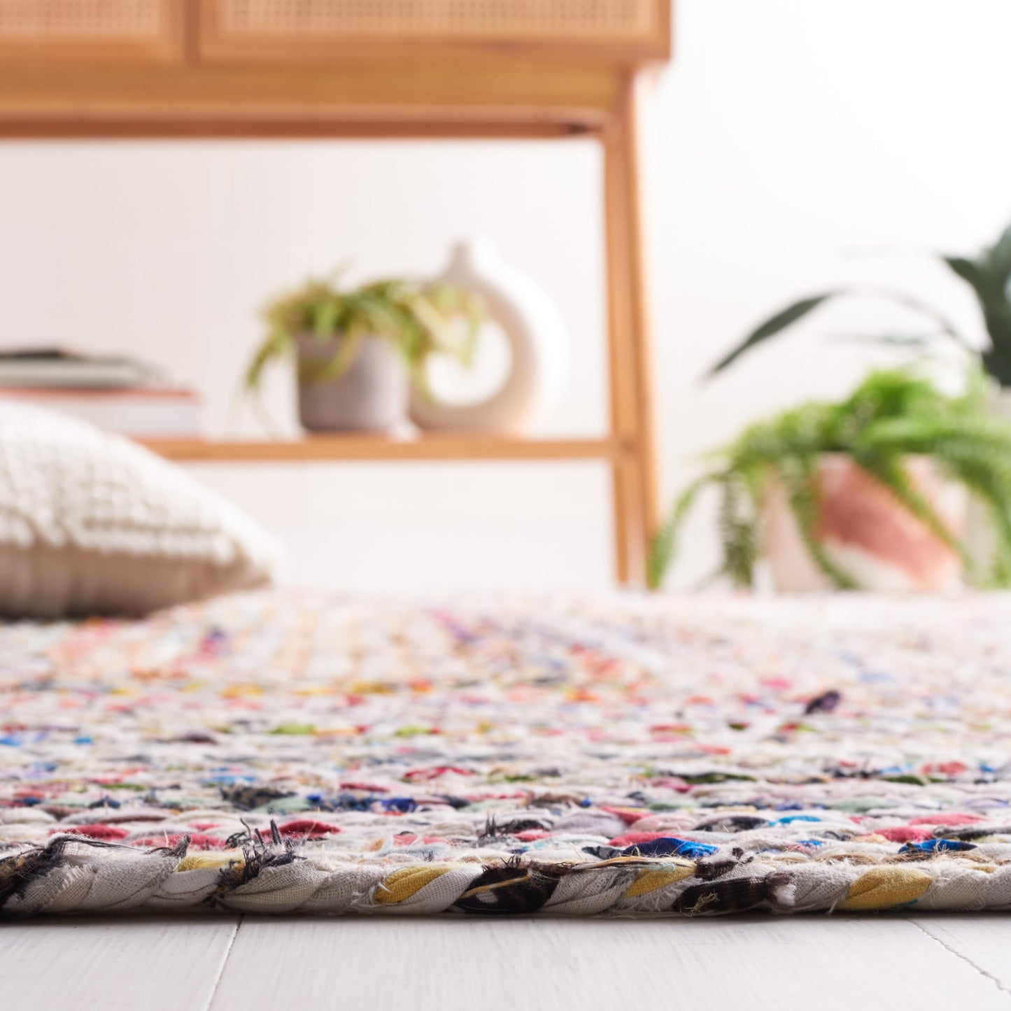 SAFAVIEH Area Rug 2x3 - Cape Cod Collection - Beige & Multi, Handmade Jute & Cotton, Woven Braided Design (CAP202B)