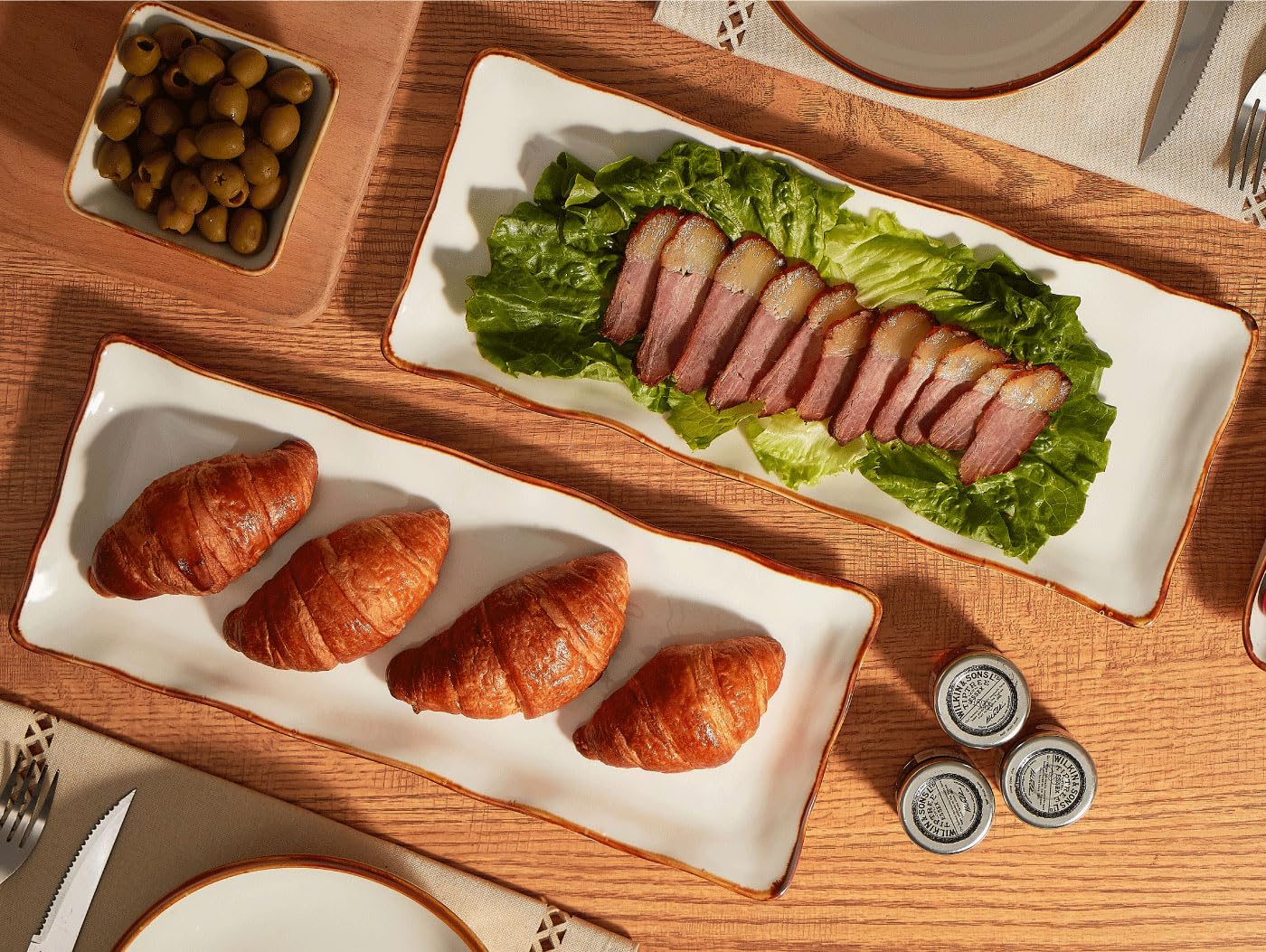 ONEMORE Large Serving Platters, 15 inch Serving Plates Set of 2, Ceramic Platters for Serving Food, Oven Safe Serving Trays and Platters for Entertaining Party, Creamy White