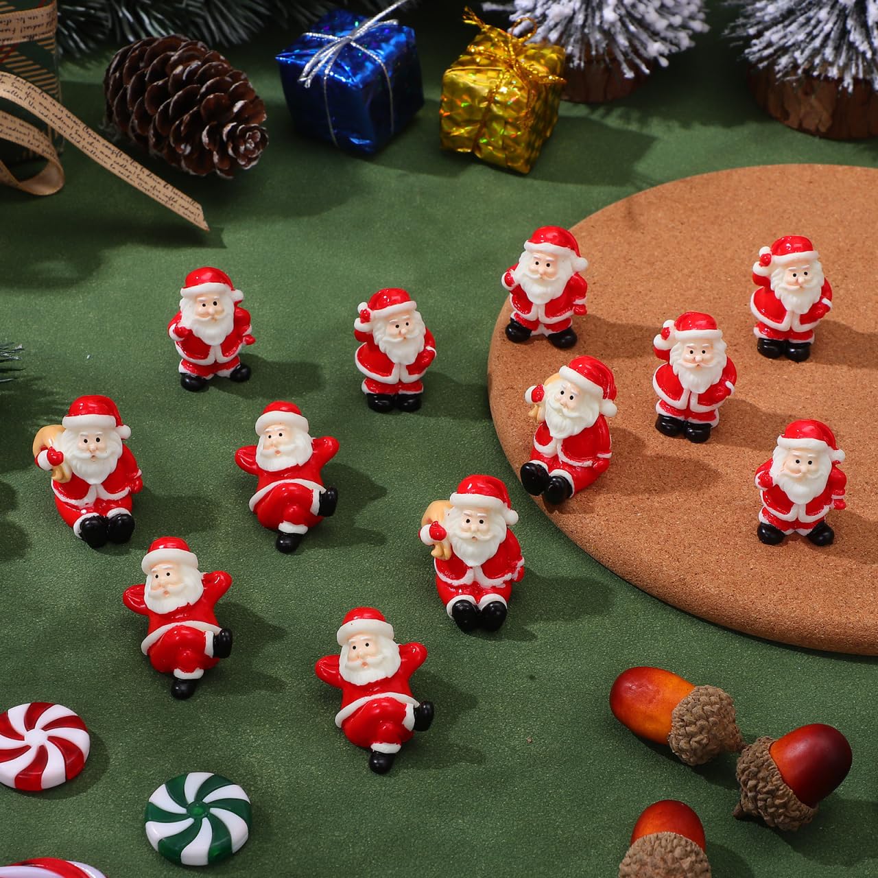 IMIKEYA 12pcs Christmas Santa Claus: Miniatures Santa Figurines Mini Christmas Figurines Landscape Decorations for Xmas Home Table Decor