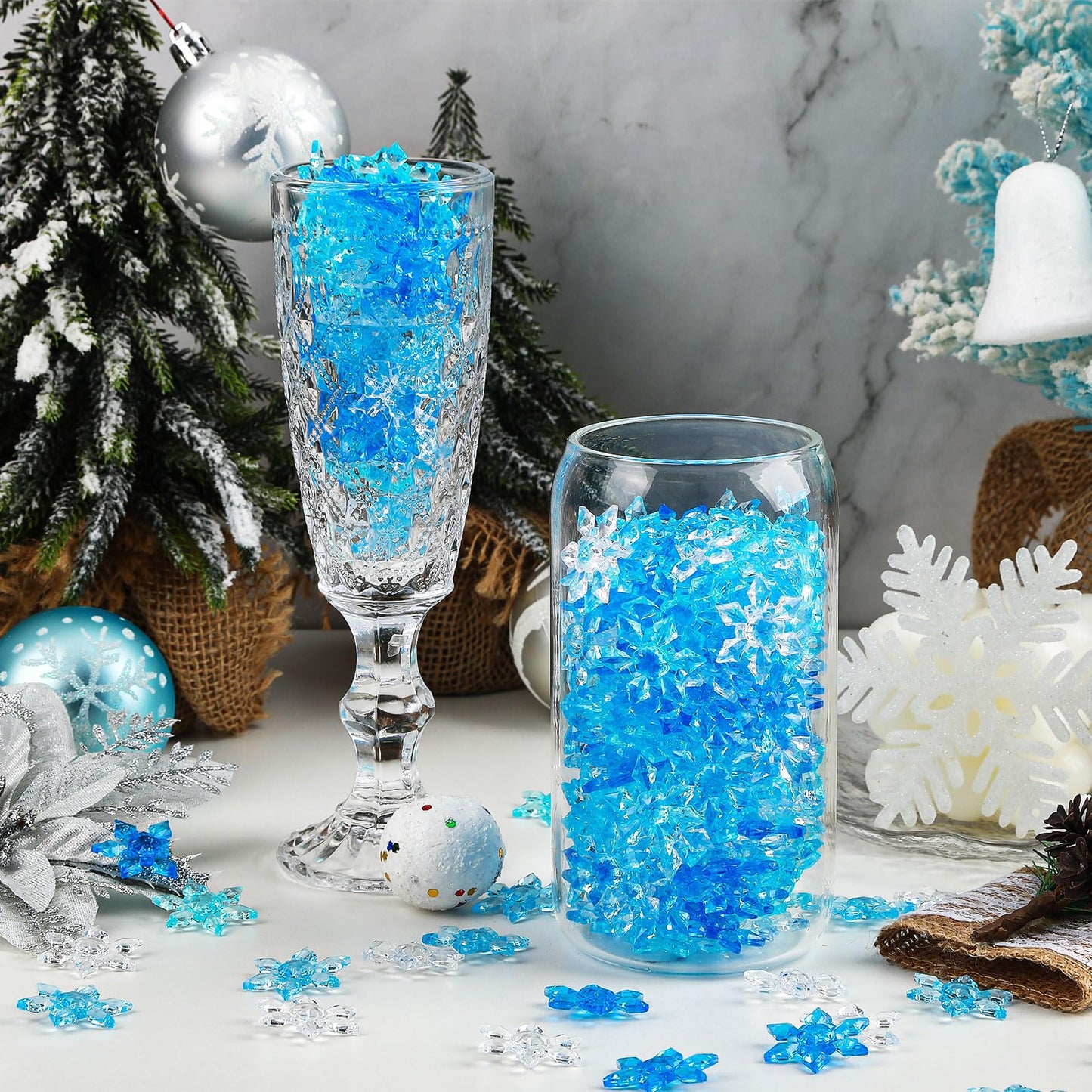BOARDFEB 120Pcs Winter Acrylic Snowflake Ornaments 3D Blue Translucent Snowflake Crystals Gems Christmas Xmas Pendant Beads DIY Crafts for Vase Filler, Party Wedding Arts Crafts Decoration