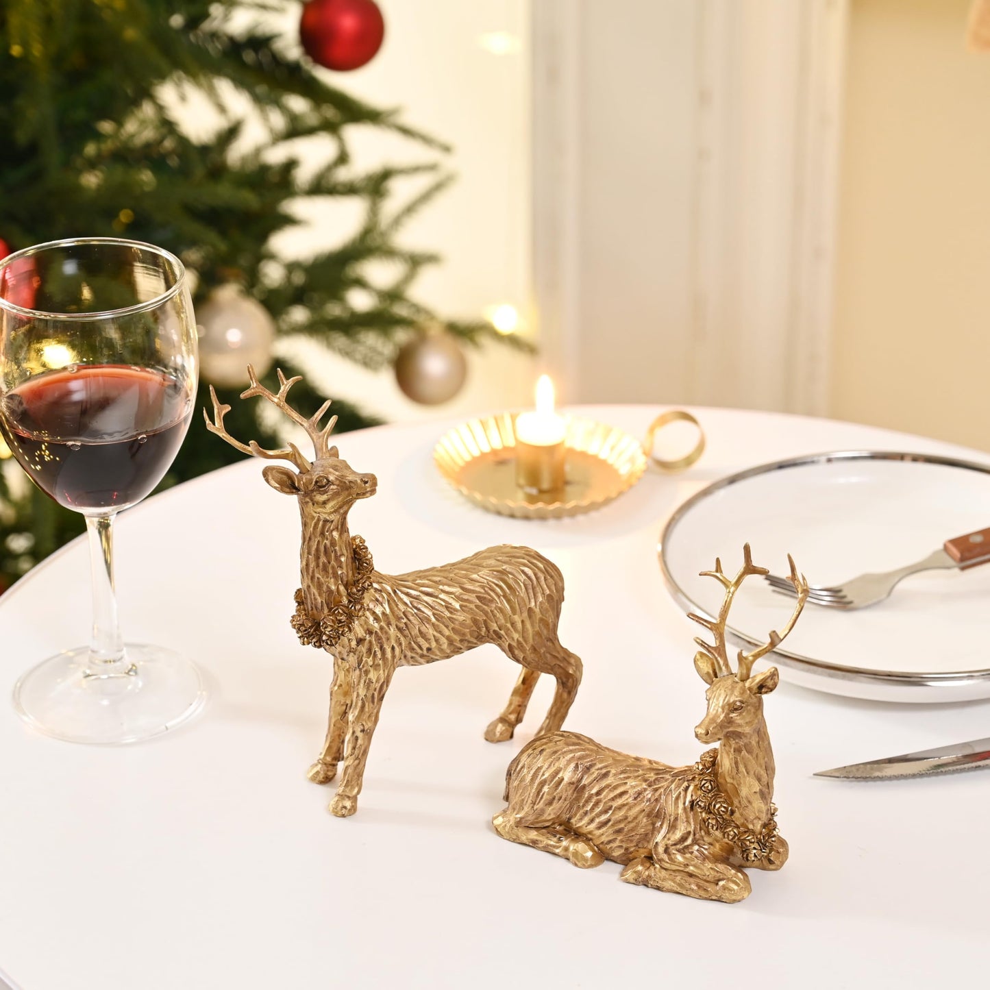 AOMOONOA Gold Reindeer Christmas Decoration, 2Pcs Small Christmas Reindeer Figurines Indoor, Tabletop Deer Statue Christmas Decor, Resin Deer Figurine Decorations for Home