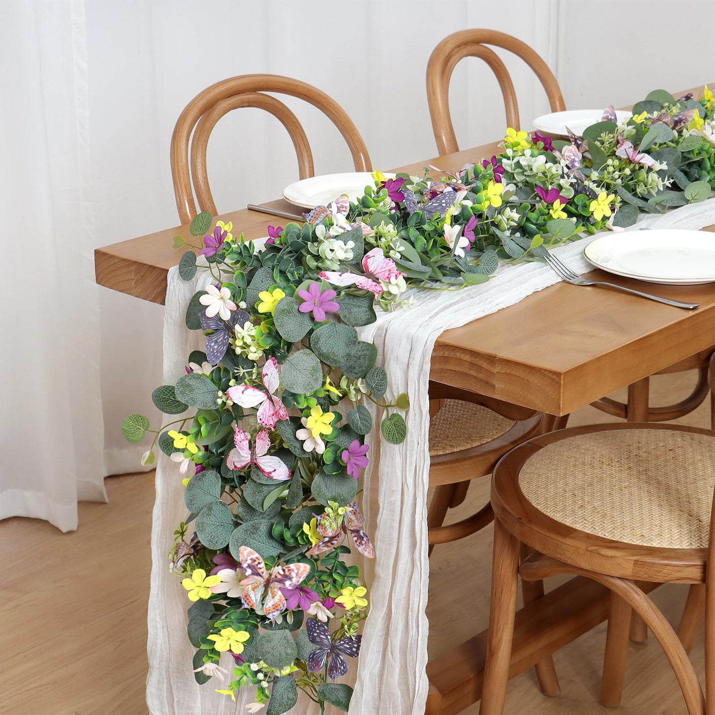 ASTNIC 2 Pack 5.68 FT Artificial Daisy Garland with 3D Butterfly, Hanging Fake Flowers Greenery Eucalyptus Garland Floral Vines for Wedding Table Home Room Sping Decor
