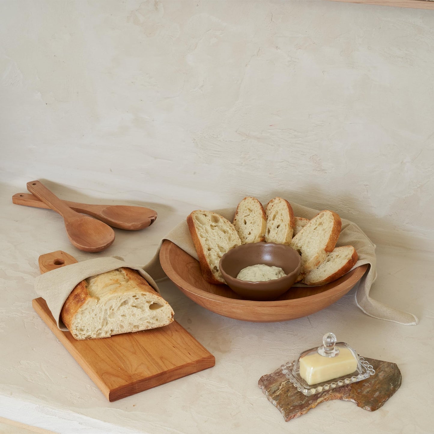 Extra Large Wooden Salad Bowl Set With Serving Utensils - A Beautiful Party Salad & Fruit Bowl With Serving Spoons Perfect for Your Dinner Party - Decorative & Practical Kitchen Must-Have