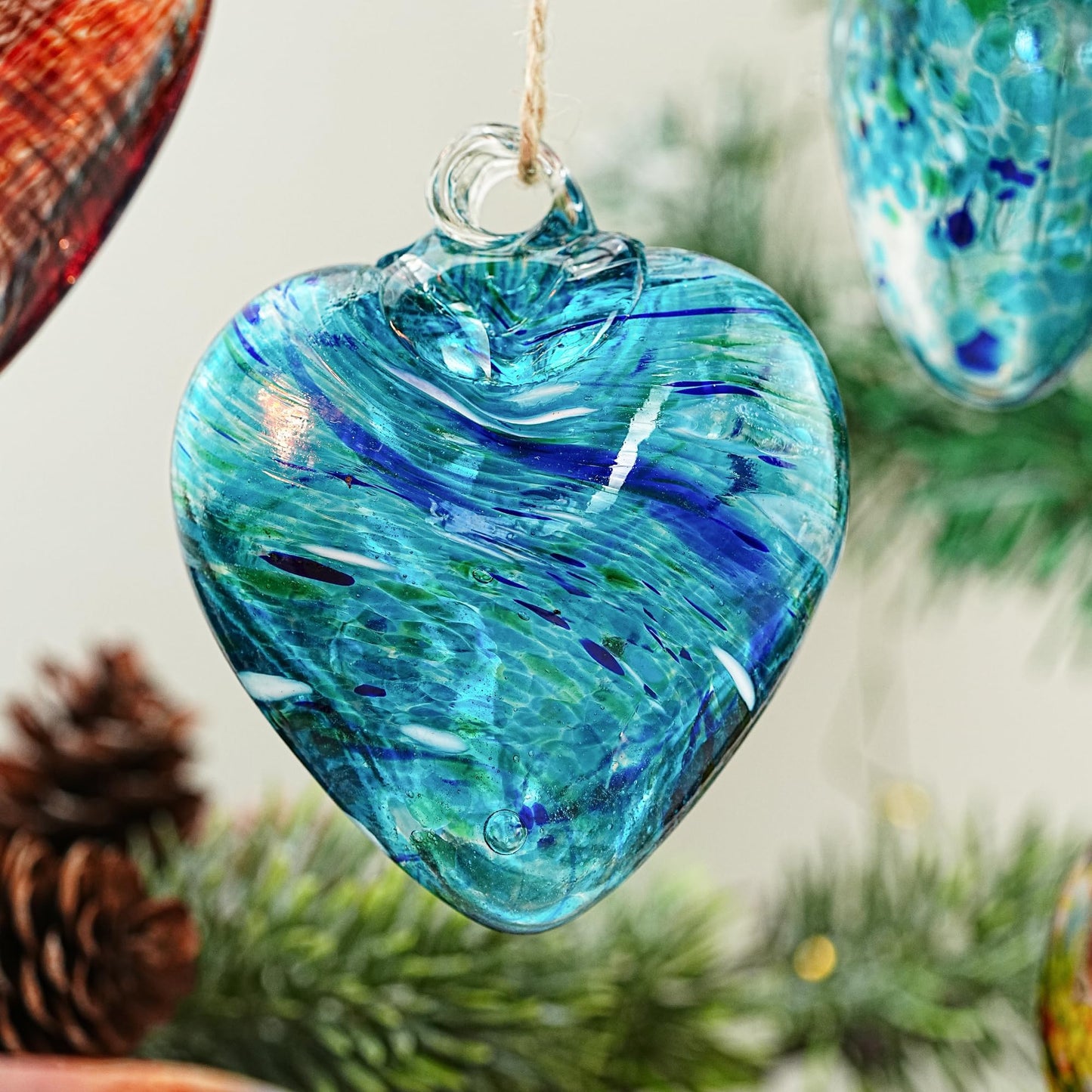 Set of 3 Handmade Glass Heart Ornaments 3.5 Inch Hanging Decoration for Home Garden Wedding Party Decor