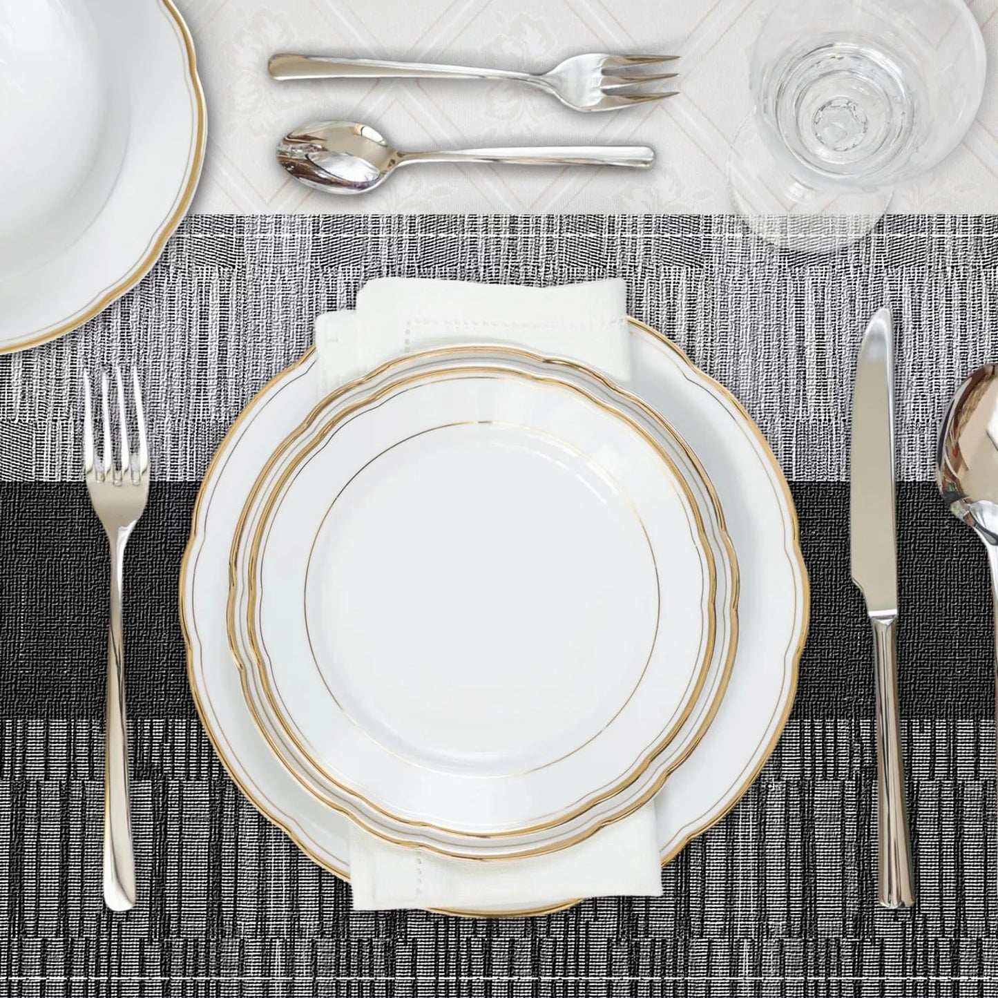 Niviy Black Placemats Set of 4, 12x18 Inch Washable Easy to Clean Heat-Resistant Anti-Skid Indoor Outdoor Table Mats for Holiday Party Kitchen Dining Room Decoration