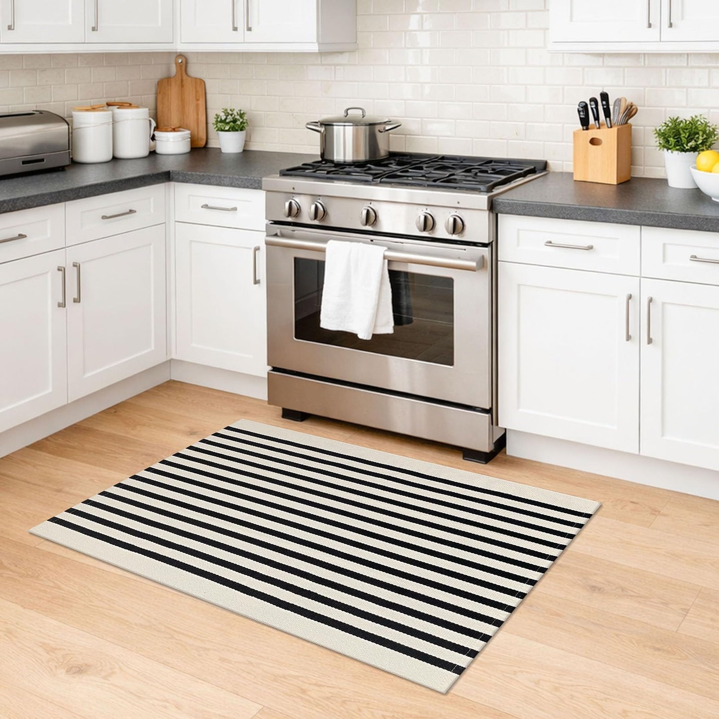 KILOCOCO Beige Striped Rug 2.3'x3.6' Indoor Outdoor Rugs Front Door Mat Hand Woven Cotton Washable Striped Layered Doormats for Front Porch/Kitchen/Farmhouse/Entryway/Patio