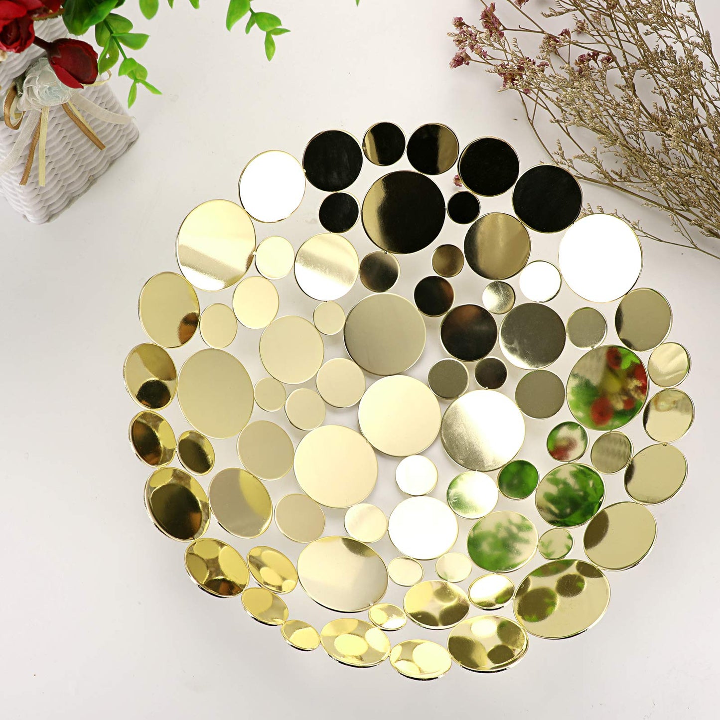 OwnMy Metal Fruit Bowl Basket Creative Table Centerpiece Fruit Stand Decorative Countertop Fruit Holder for Kitchen Counter, Iron Large Fruit Plate Round Storage Tray for Bread Snacks Candy (Golden)