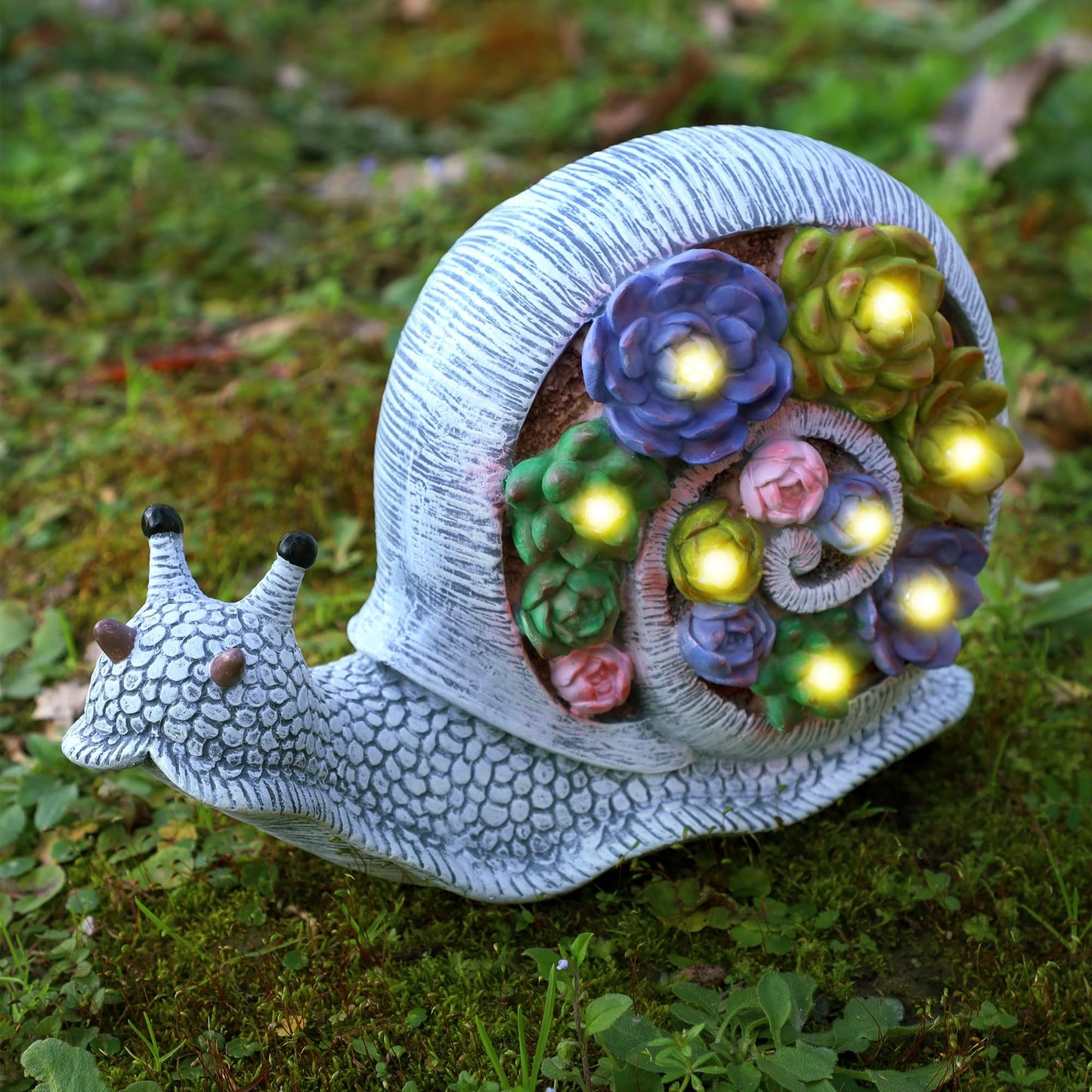 FORUP Snail Garden Statue, Resin Snail Figurine Garden Lawn Ornaments with Solar LED Lights for Outdoor Yard Garden Decorations