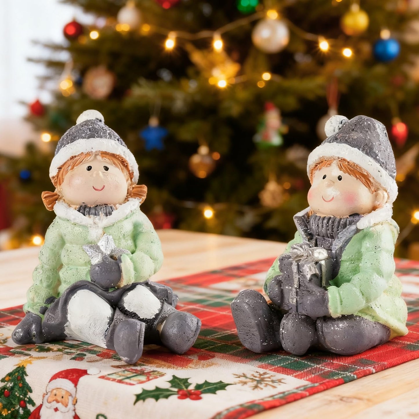 Brizoria Christmas Mini People Figurines Set of 2 Boy and Girl Winter Decorations Indoor Resin Little People Figures Miniature Figurines for Holiday Tabletop Diorama Crafts