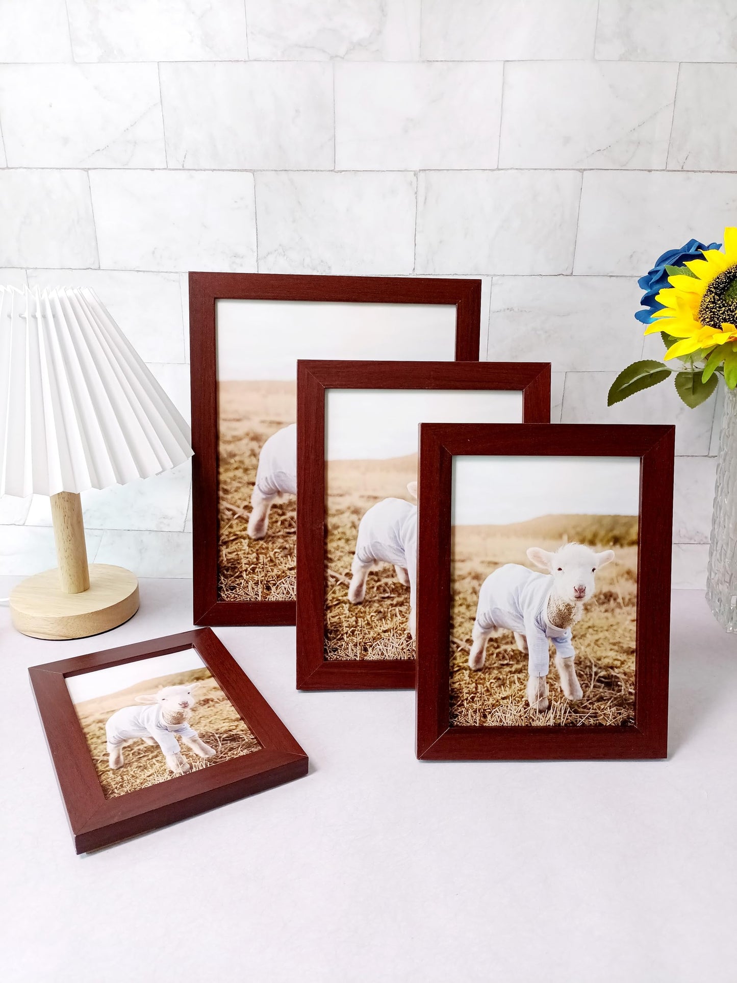 Graceful Glass Photo Frame, Modern Frameless Picture Frame for Desk and Wall Display, Vertical and Horizontal Orientation, Perfect for Family, Office, and Artworks(Brown 3.5x5in)
