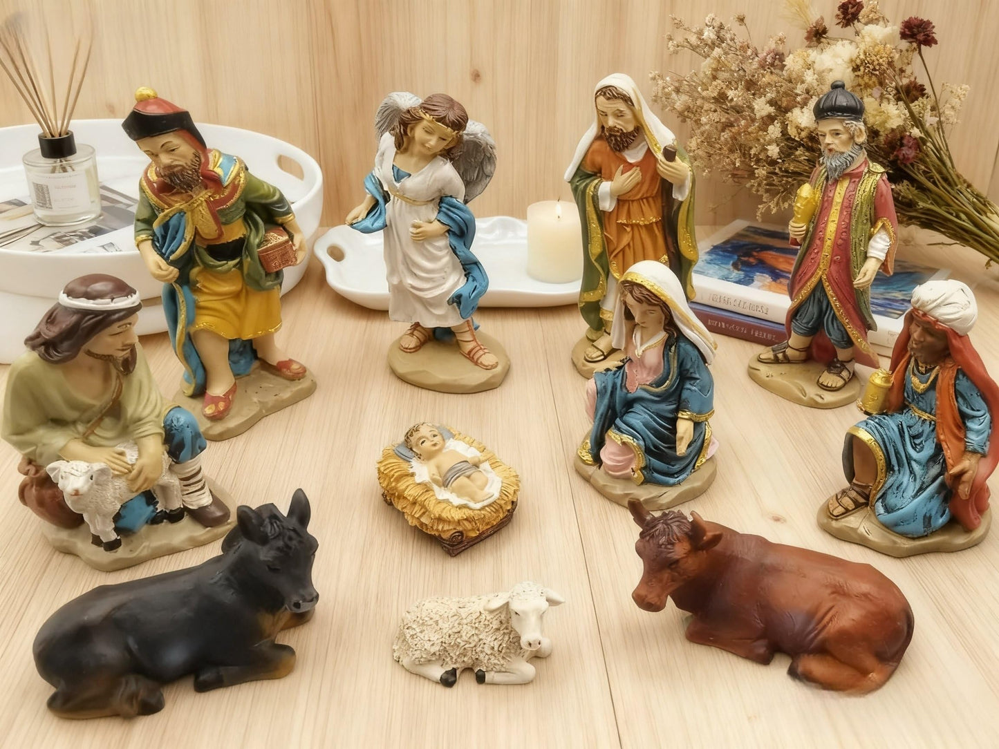 GoddenMene 11-Piece Nativity Set - Hand-Painted Resin Holy Family Figurines, Complete Christmas Nativity Scene with Angel, 3 Kings, Shepherds & Animals for Home Decor & Gifts