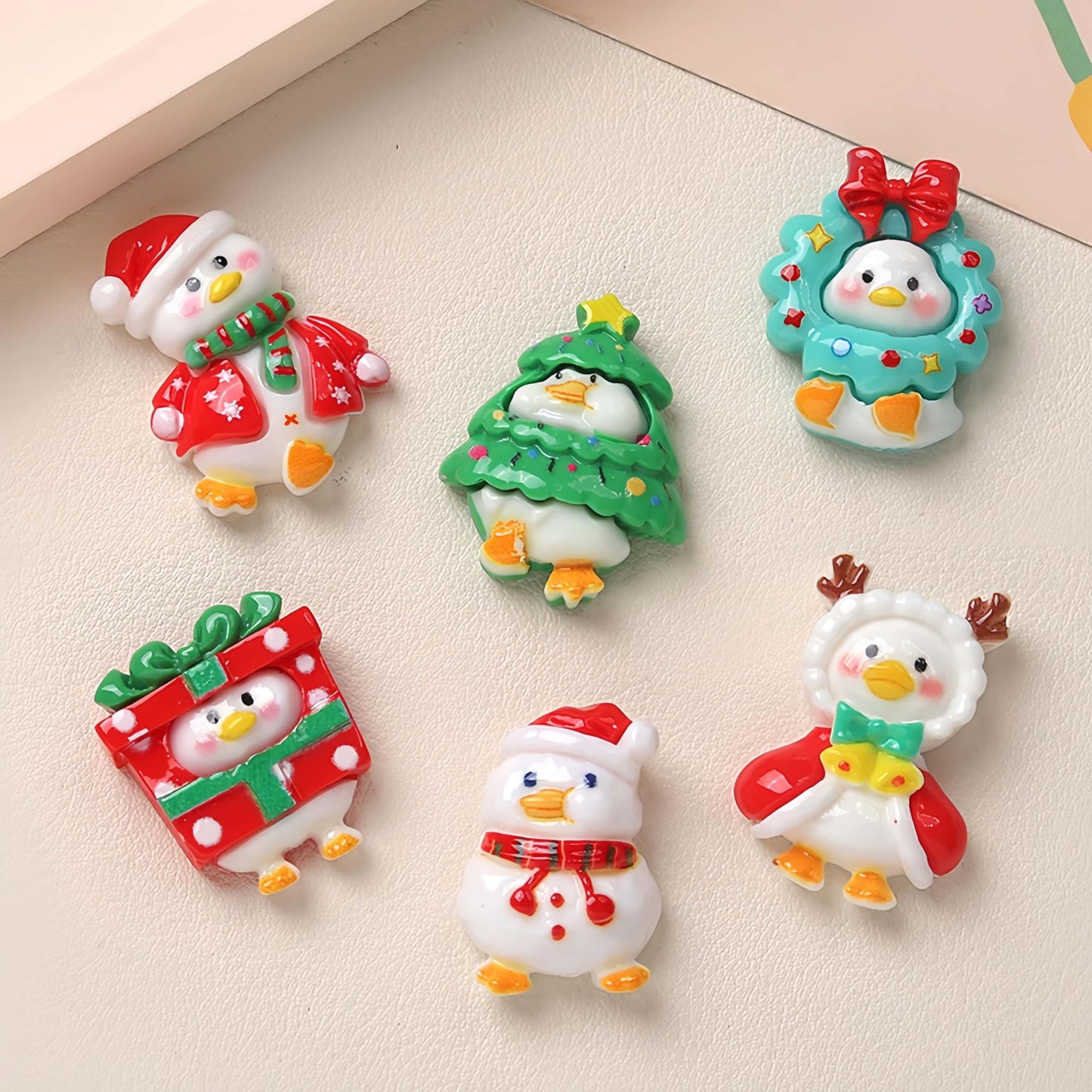 Christmas Resin Embellishments, 40 Pieces Assorted Styles Xmas Tree Santa Claus Snowman Gift Box Design Resin Flatbacks for DIY Crafting, Phone Case,Scrapbooking (Red)