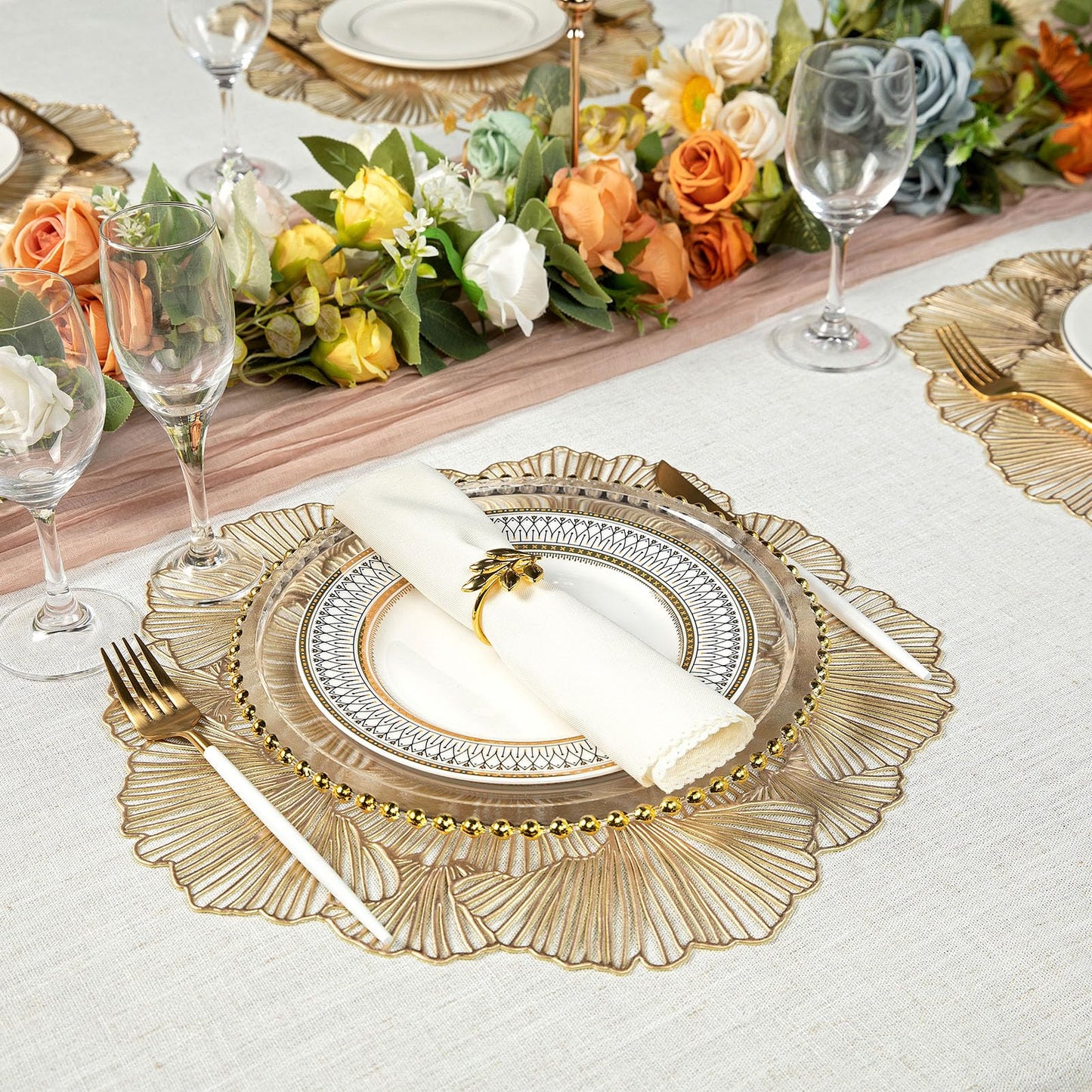 Evevda Round Placemats Set of 6, Gold Leaf Placemats 15 Inch Washable Holiday Decoration Table Mats for Indoor Outdoor Activities Farmhouses Hotels