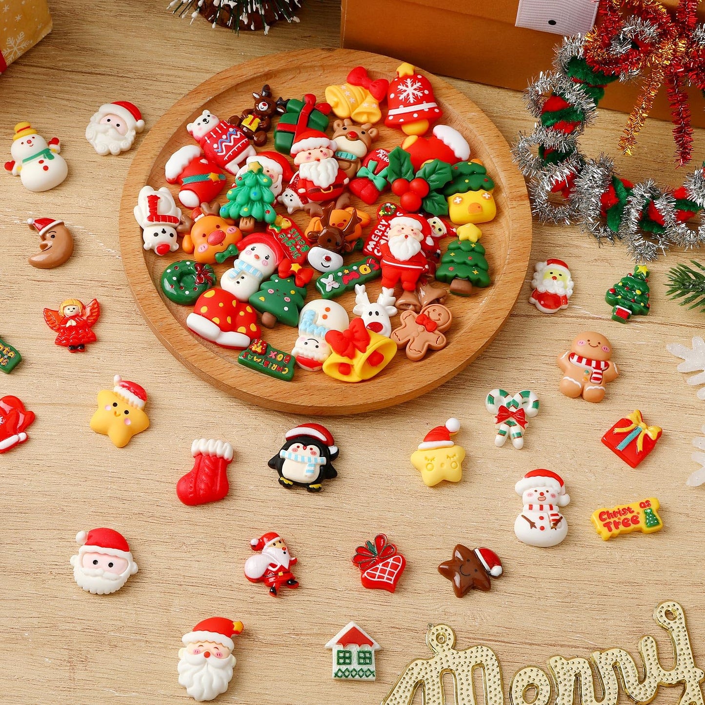 DTOFOOT 60 Pcs Mini Christmas Resin Charms，60 Styles Miniature Ornaments Flatback Resin Charms Beads for Scrapbook Phone Cases Hair Clips DIY Christmas Craft Supplies