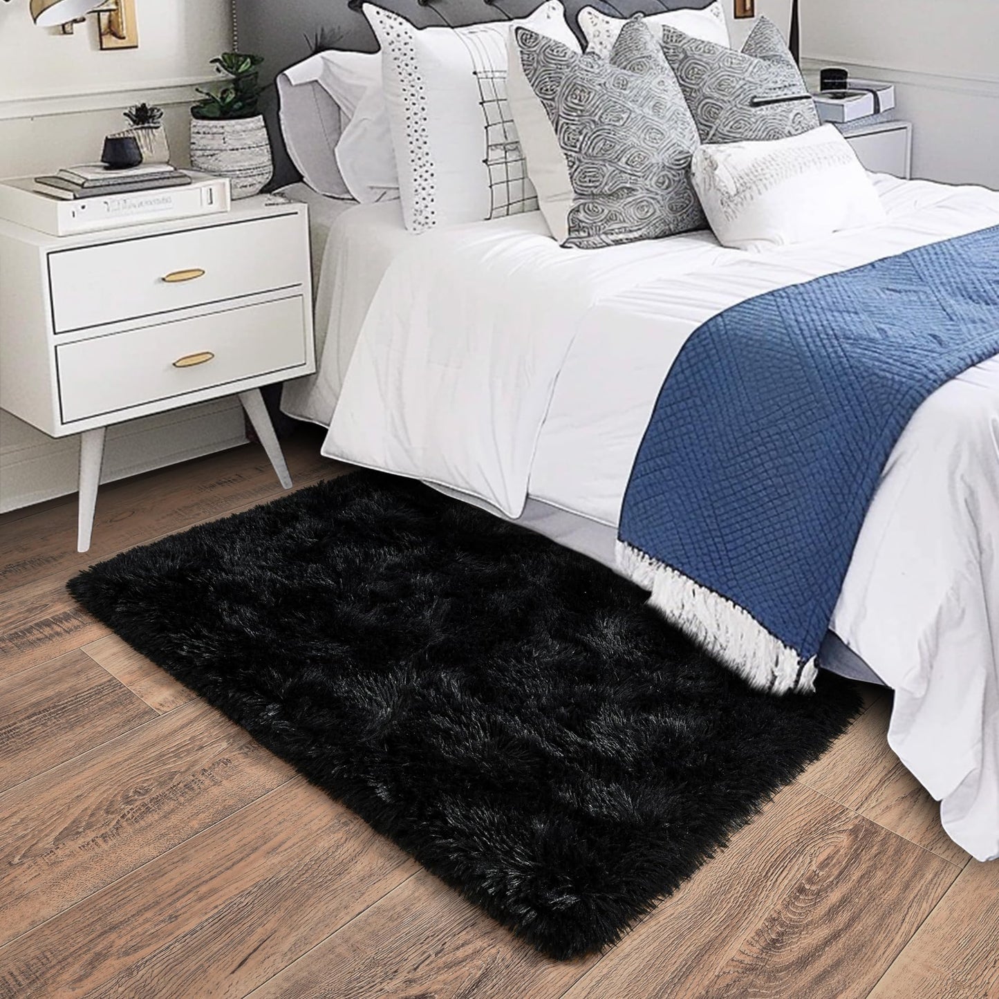 Quntue Small Black Area Rug, 2x3 Rug for Bedroom Shaggy Throw Rugs for Dorm Rug, Soft Shag Carpet for Kids Room, Plush Comfy Fluffy Bedside Rug for Home Decor Aesthetic