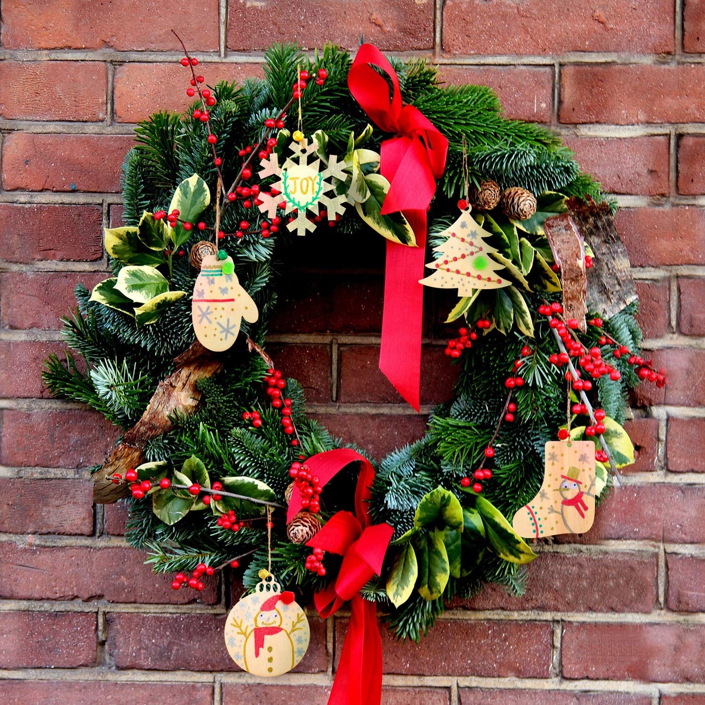 Boao 254 Pcs Christmas Wooden Ornaments 50 Pcs Unfinished DIY Crafts Slices Wood Christmas Tree Hanging Decoration with Bells Pom Poms Wiggle Eyes Marking Pens for DIY Xmas Decor