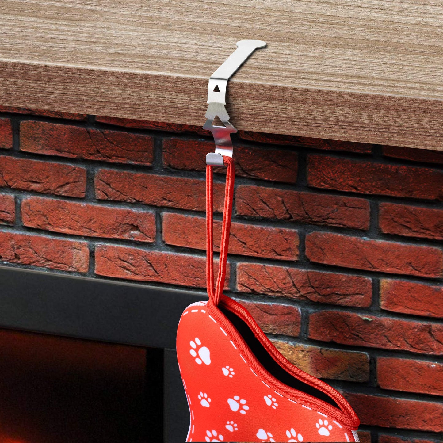 CM Cosmos Pack of 4 Metal Christmas Stocking Hanger Hook Fireplace Mantel Stockings Hangers Mantelpiece Xmas Stocking Clips for Christmas Tree Fireplace