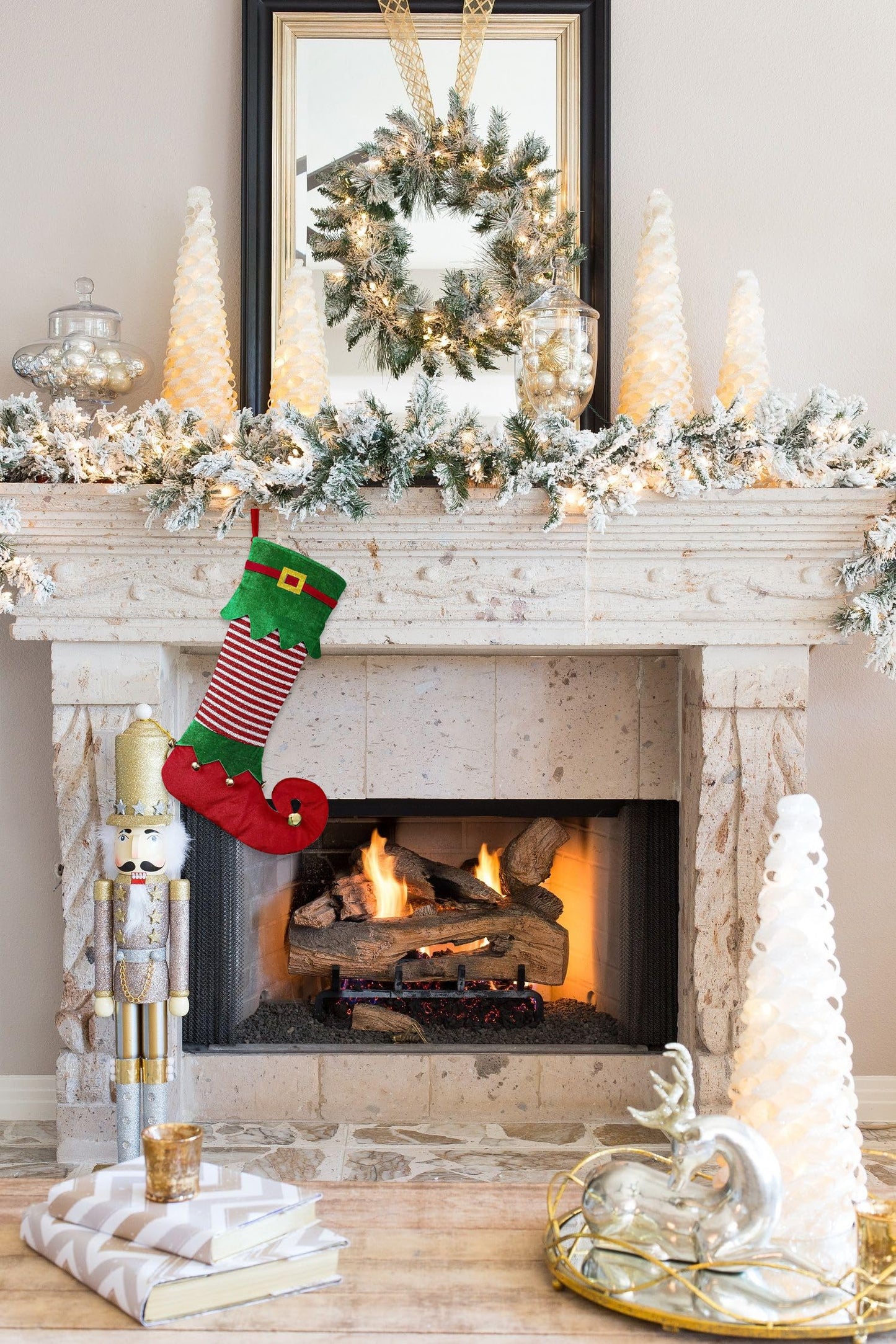 Estivaux Large Christmas Stockings Xmas Fireplace Hanging Stockings Red Green Velvet Stocking Winter Gnomes Shoes Stockings Gift Holding Bag for Home Christmas Decorations Party Favor Supplies
