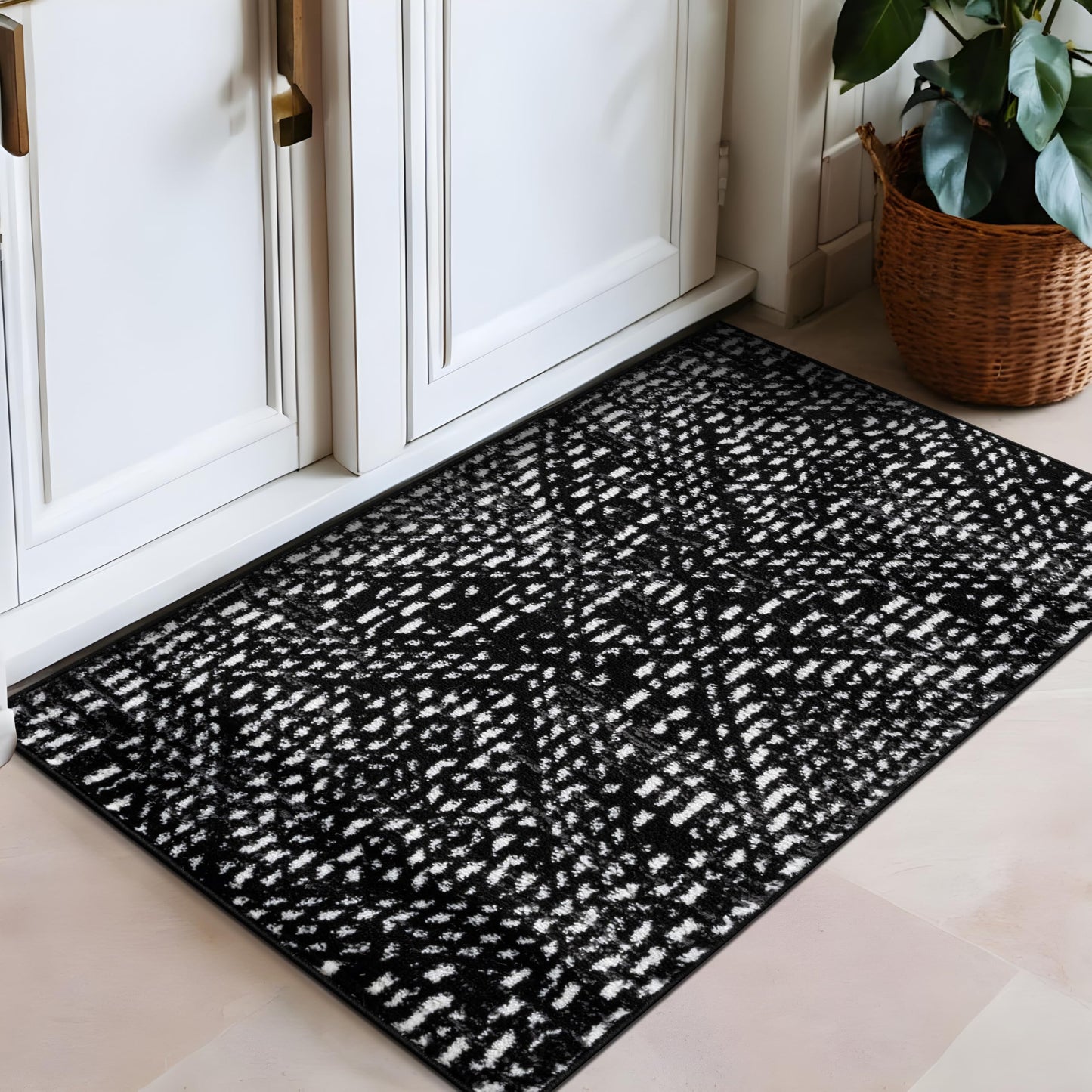Rugshop Boho Black Tribal Area Rug 2x3 – Modern Indoor Carpet for Living Room, Bedroom, or Entryway – Non-Shedding, Low Pile Geometric Design 2' x 3'