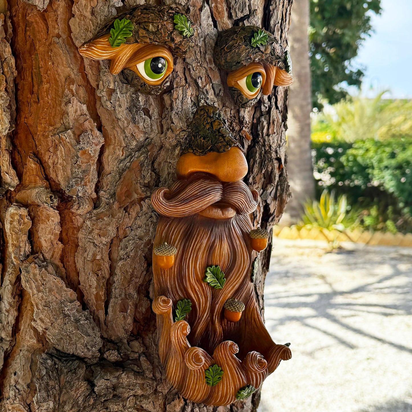 Mood Lab Tree Face Decor - Outdoor Bird Feeder with Acorns - Old Man Tree Face Garden Hugger Decoration