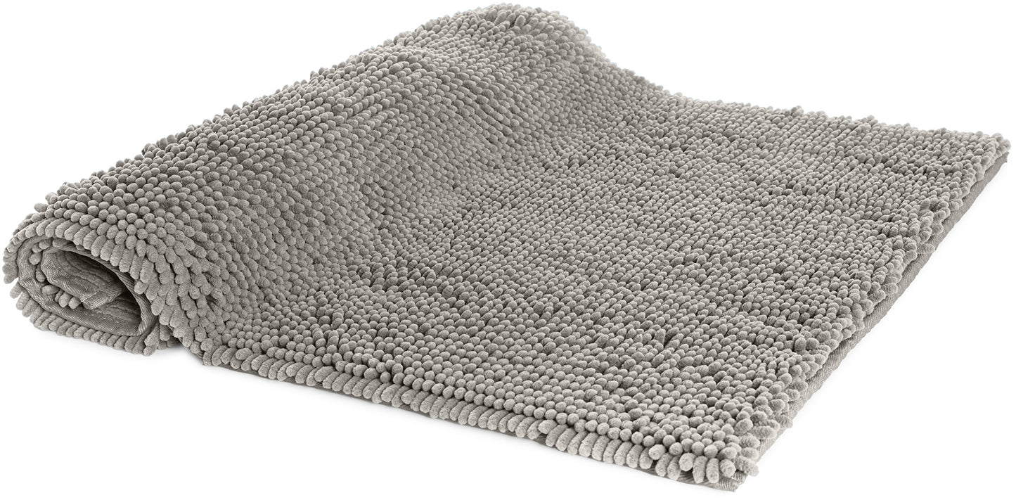 Amazon Basics Platinum Bathroom Rug Mat, Ultra Absorbent Plush Shag, Non-Slip, Quick Drying, Machine Washable, 21" x 34"