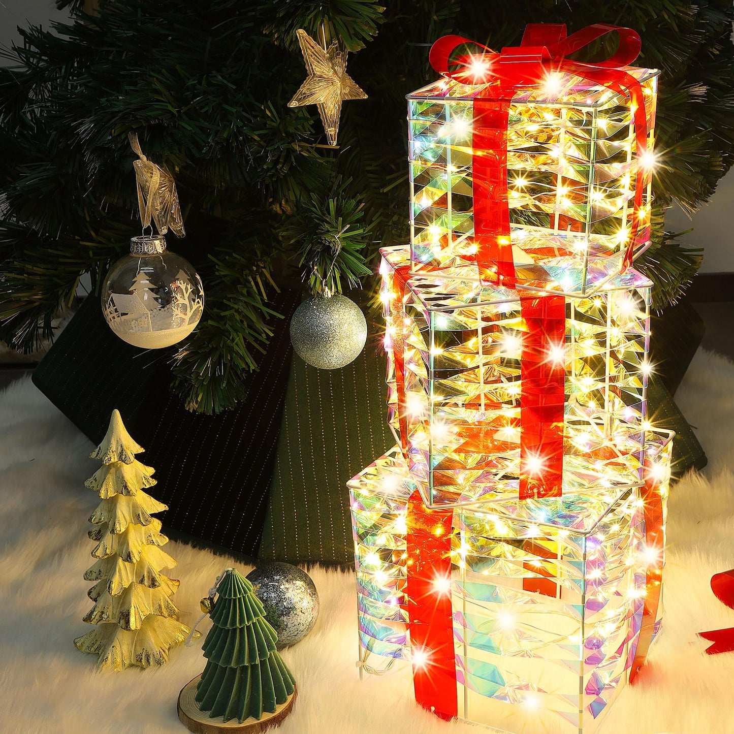Lulu Home Set of 3 Christmas Lighted Gift Boxes, Pre-lit 140 LEDs Light Up Boxes with Red Bows, Plug-in Lighted Xmas Boxes with Timer for Christmas Trees Holiday Display Party Indoor Yard Lawn Decors