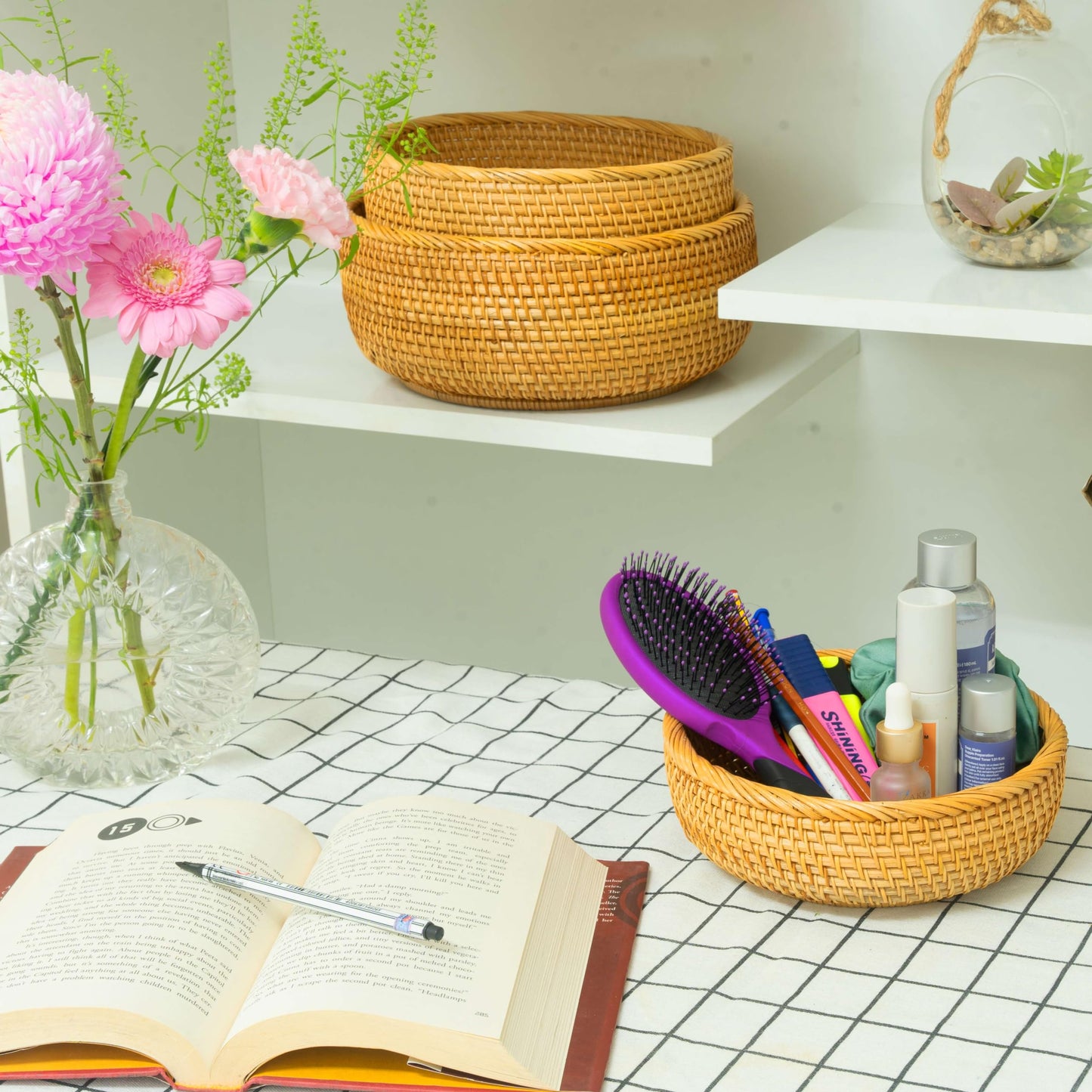 CLAYNIX Woven Fruit Basket For Holder Bowl Decorative Bread Vegetable, Serving Bowl Set of 3 For Organizing Kitchen Natural Rattan Picnic Basket Round Stackable (Natural)