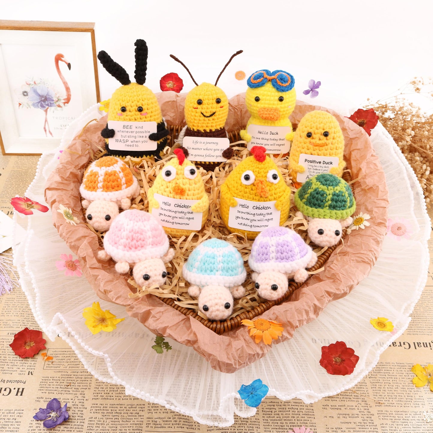 caiyjhao 2PCS Fun Crochet Turtle Mini Crochet Art is Suitable for Rooms, Bedrooms, Office Study Tables, Car Decorations, Birthdays, Graduation, (Pink)