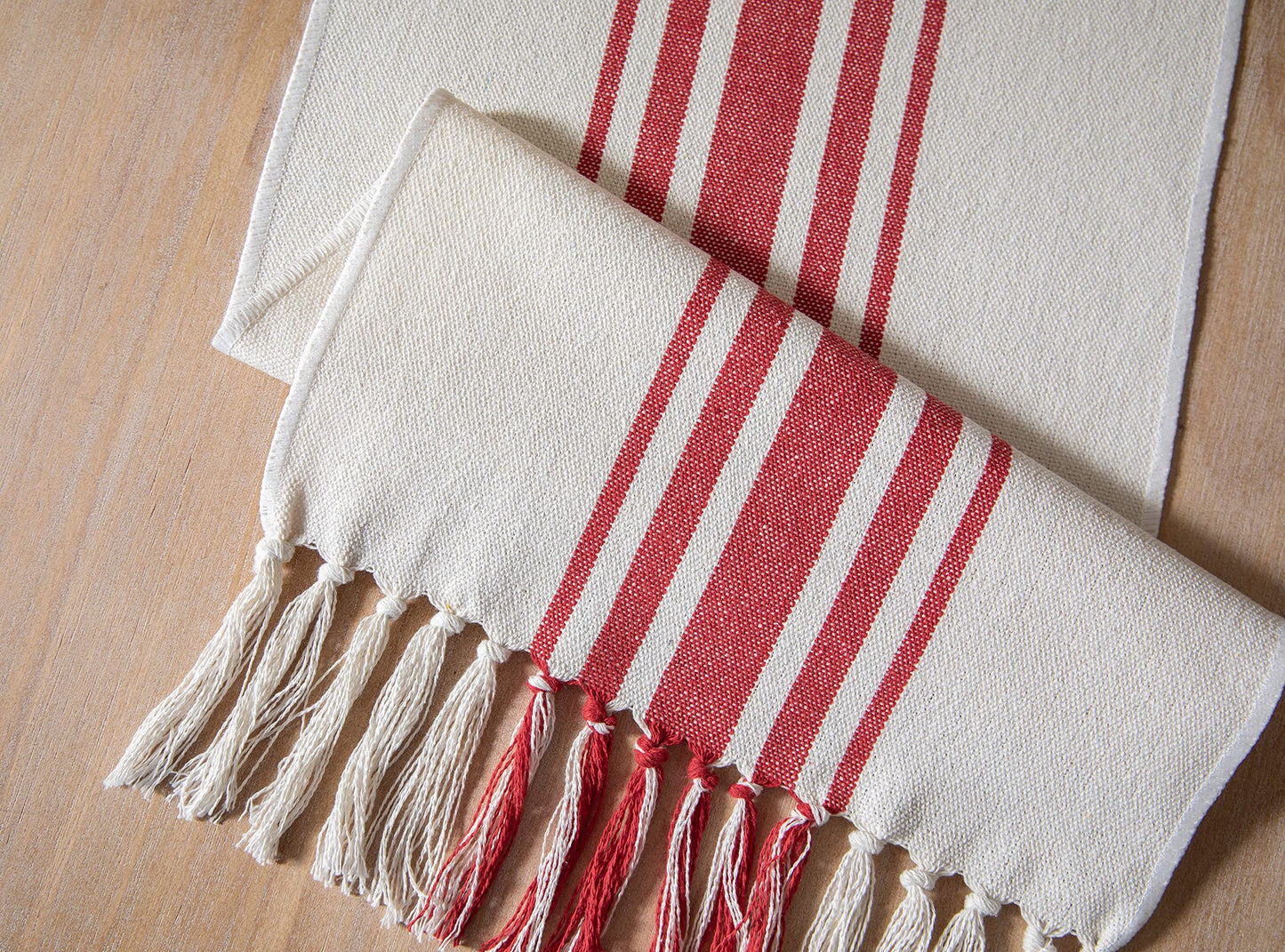 Christmas Table Runner 13 x 72 Inch for Dining Table, Boho Christmas Decorations, Coffee Table Runner with Handcrafted Tassels, red and Beige Stripe Table Runner for Holiday, Winter